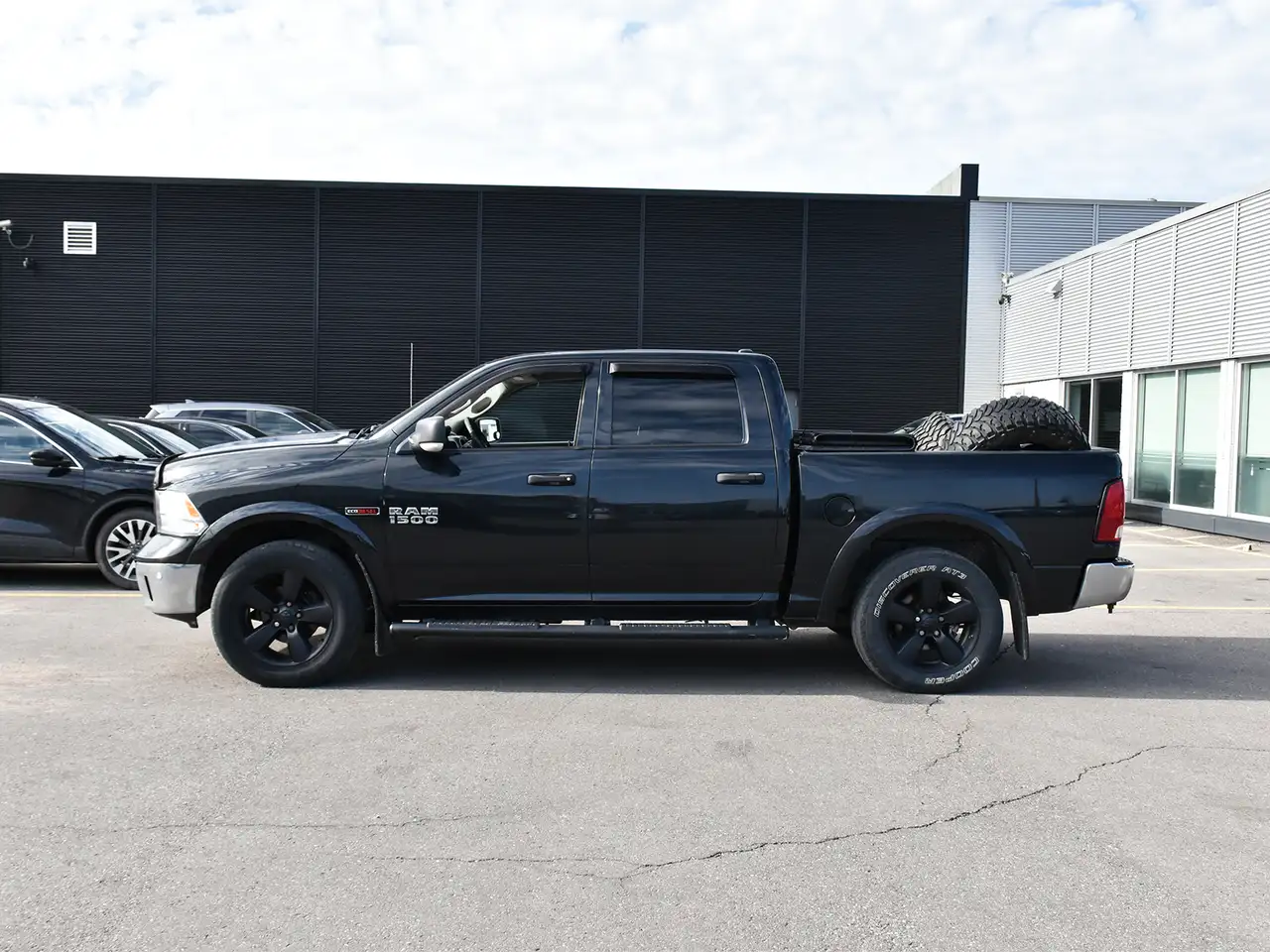 RAM 1500 снимка RAM 1500