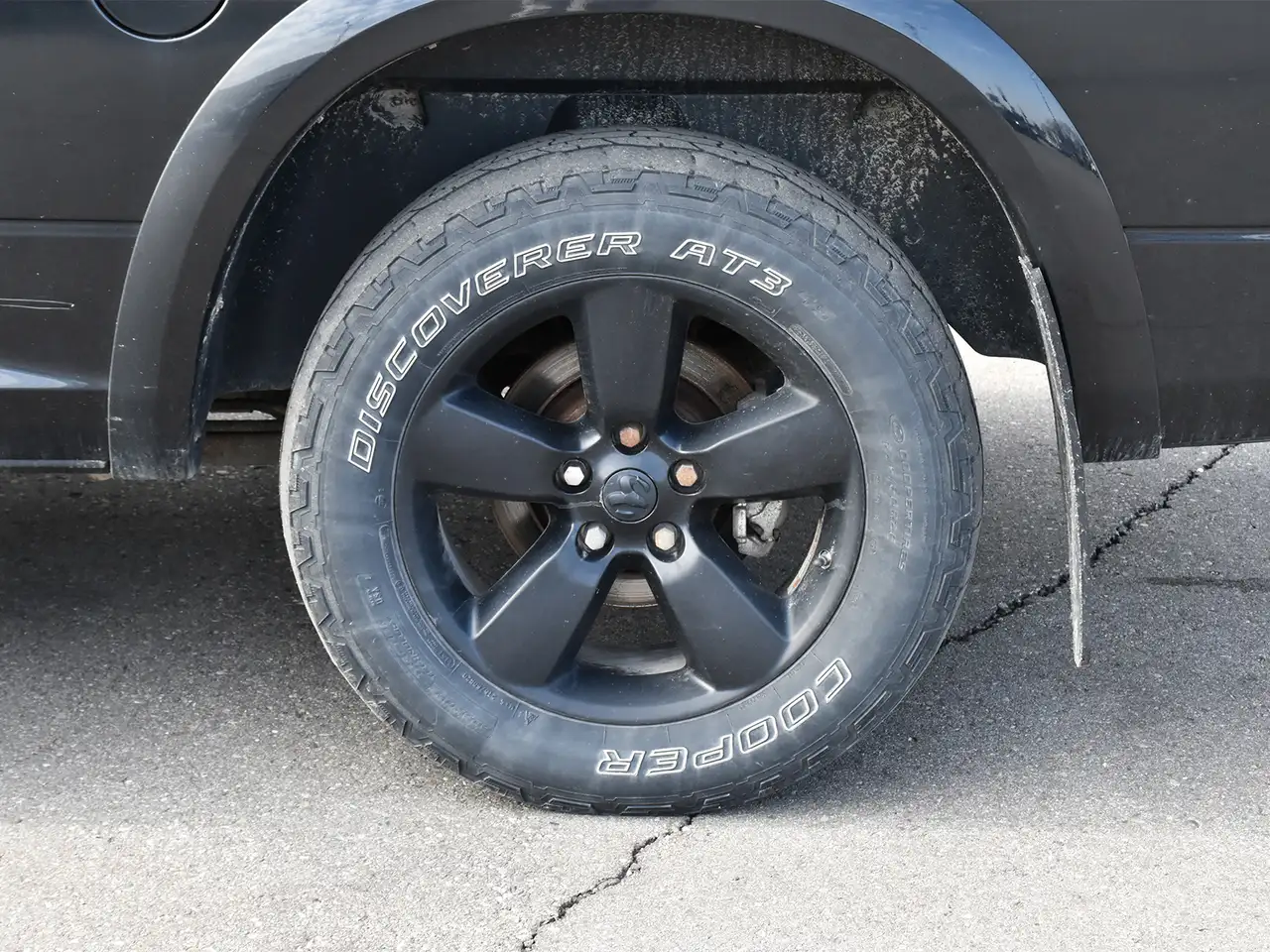 RAM 1500 снимка RAM 1500
