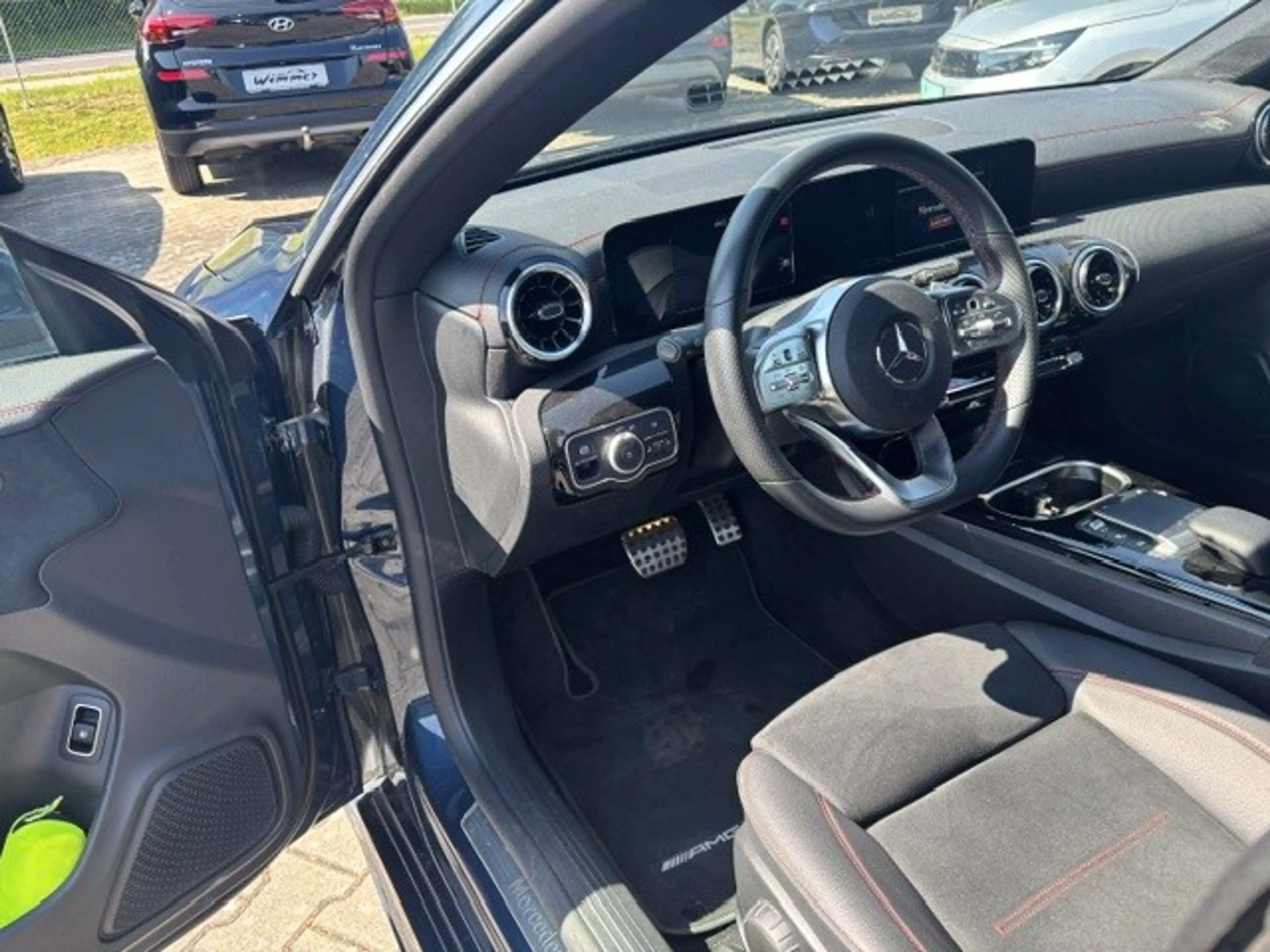 Mercedes-Benz CLA 250 e PHEV Shooting Brake Aut. AMG Paket — photo 6