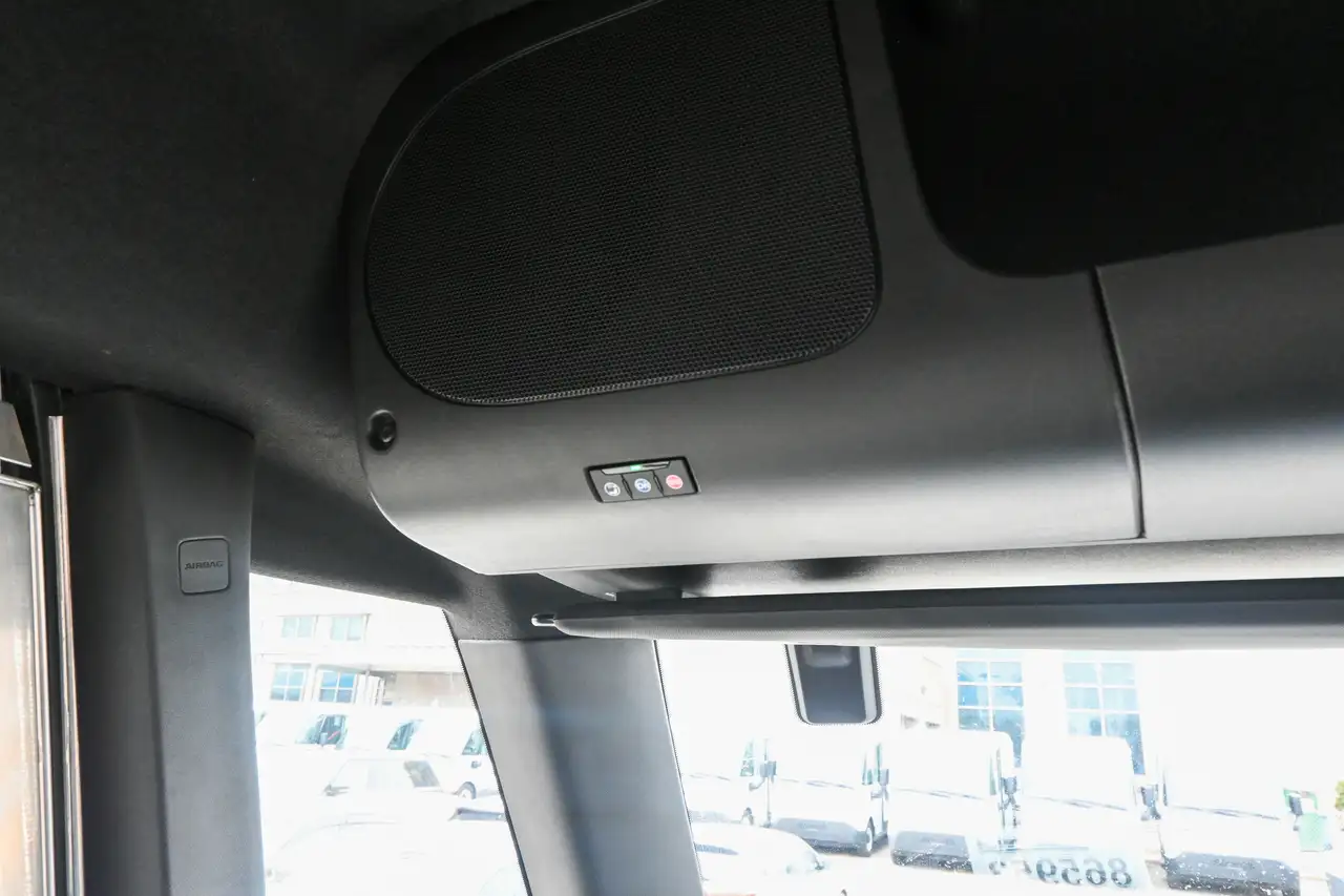 BrightDrop Zevo 400 снимка BrightDrop Zevo 400
