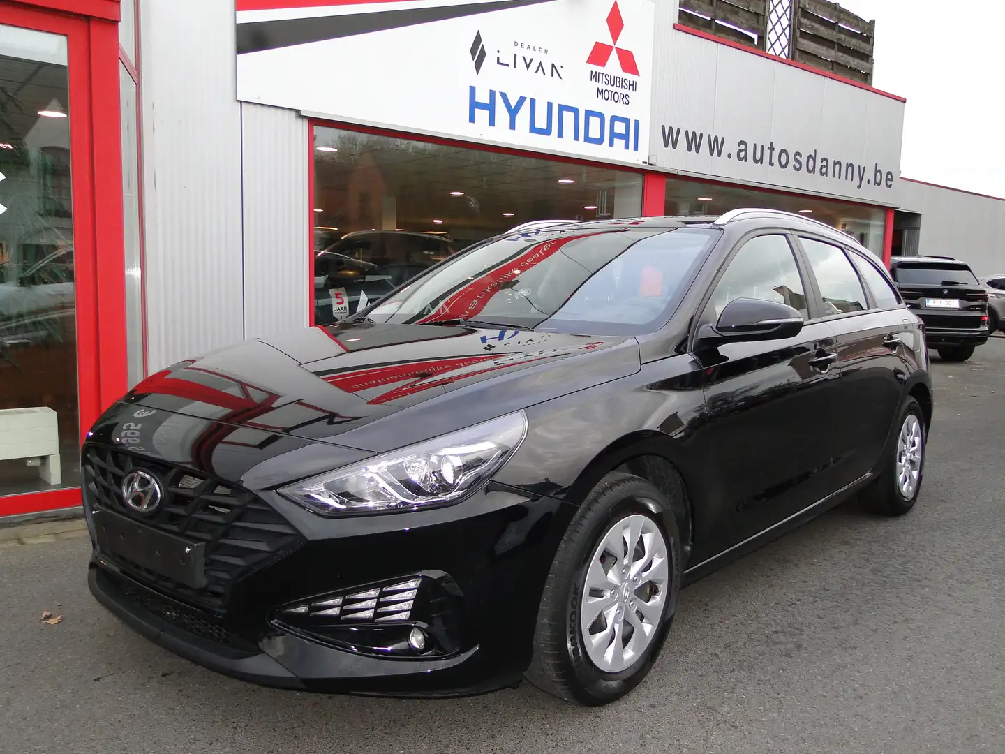 Hyundai i30 i30 Kombi 1.5 Pure Negro - 1