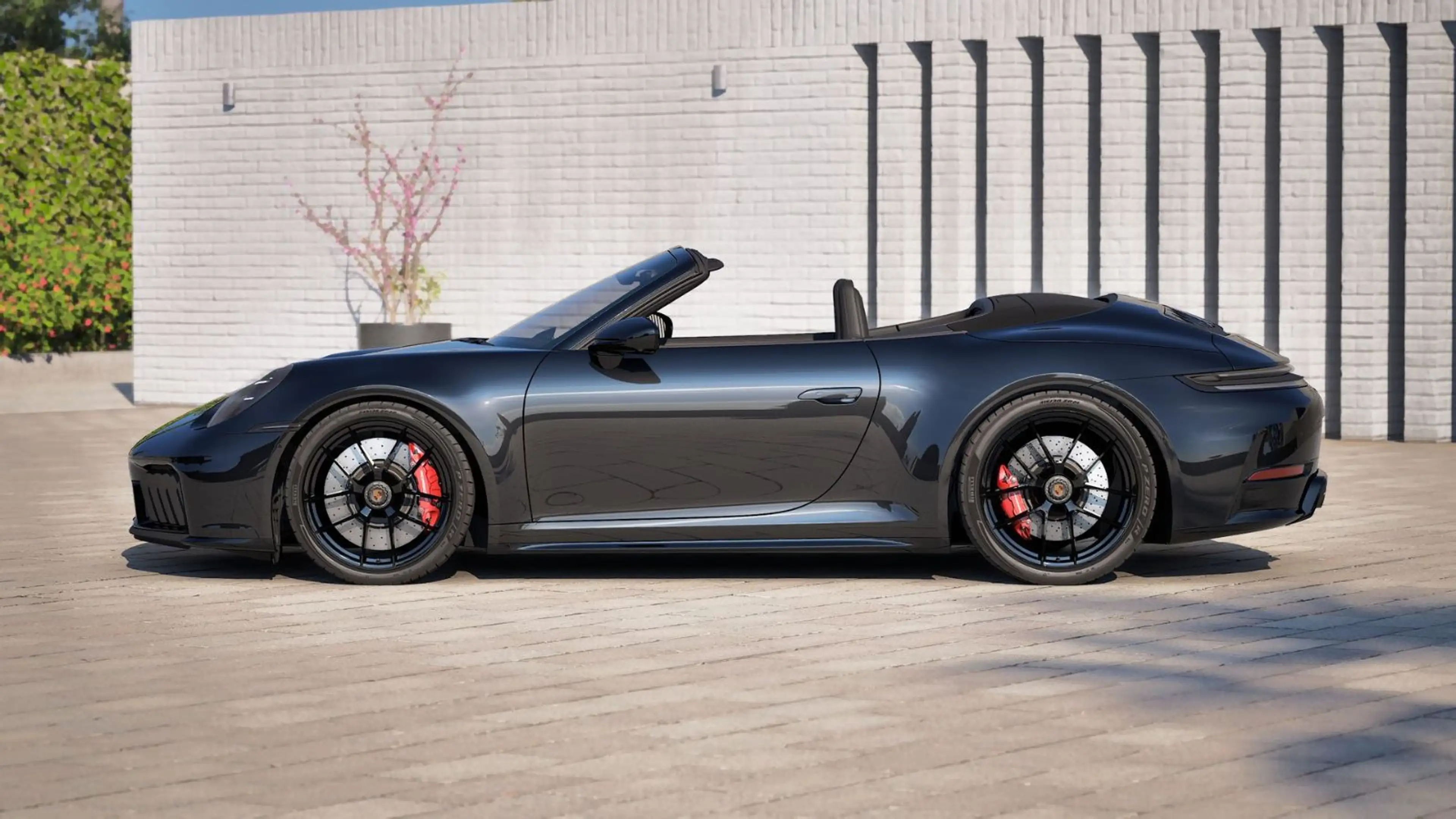 Porsche 992 (911) Carrera 4 GTS Cabrio | Liftsystem | — photo 4
