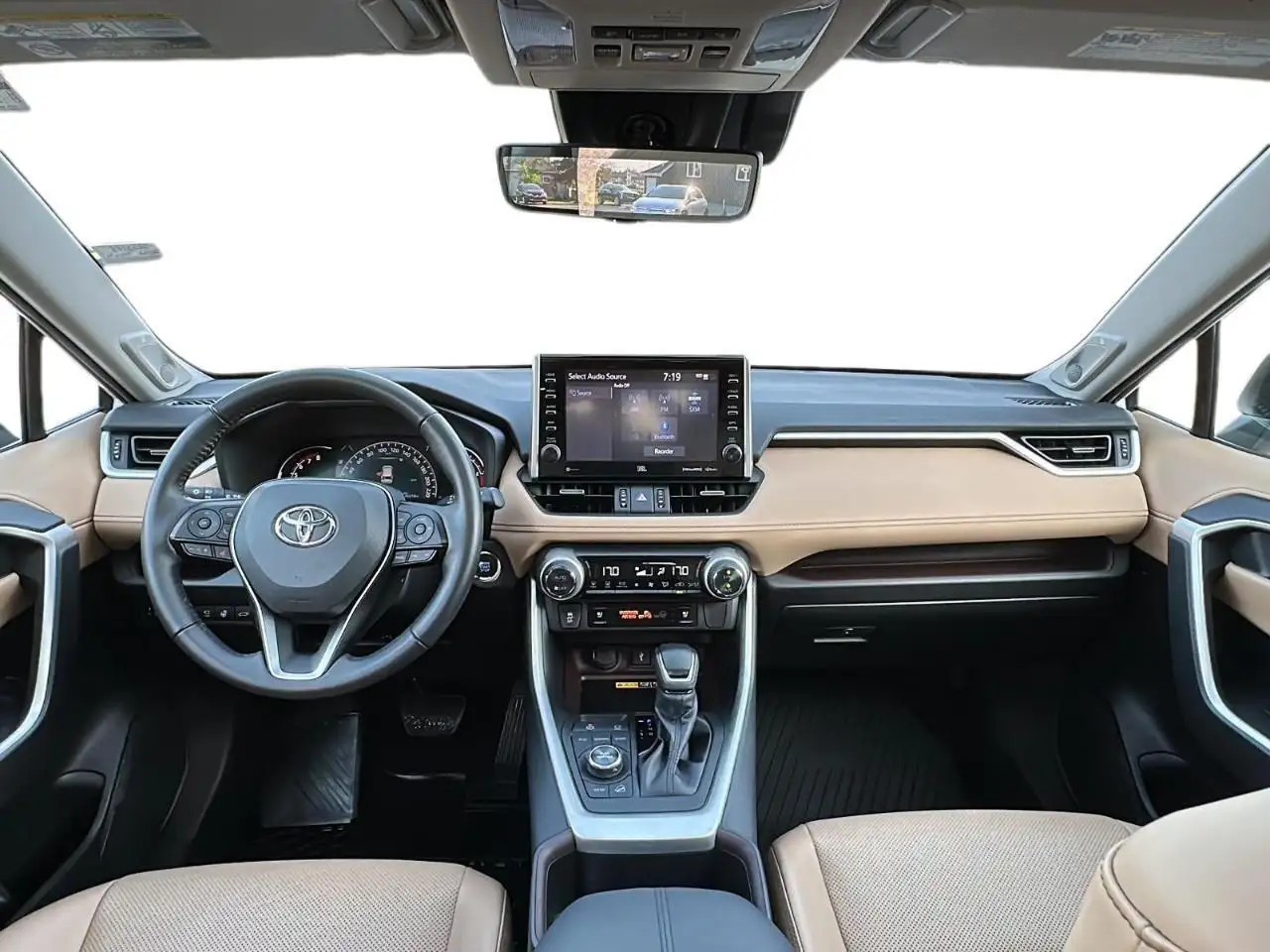 Toyota RAV 4 снимка Toyota RAV 4