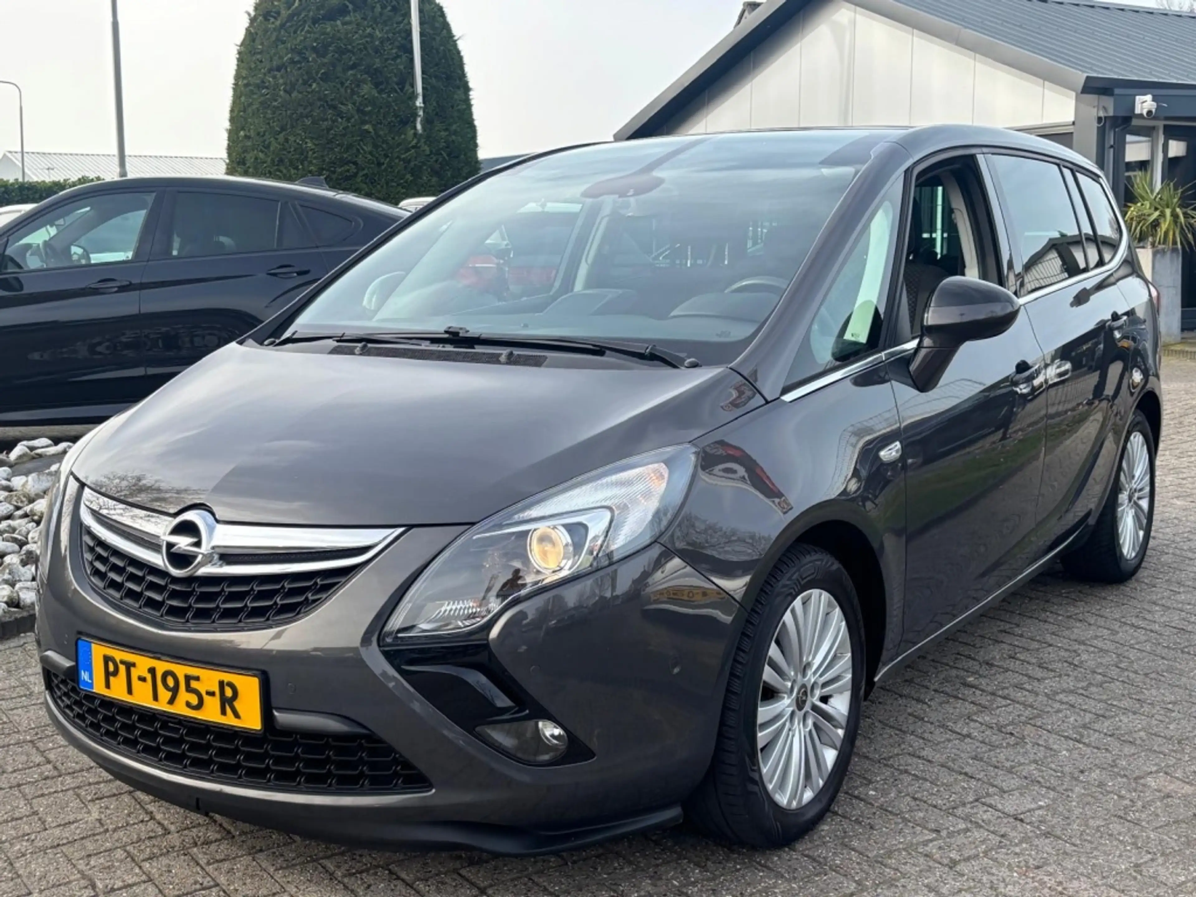 Opel Zafira Tourer 1.6 CDTI Innovation 7-Persoons 2016 Pano Trekhaak
