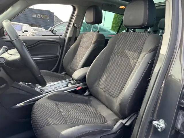 Opel Zafira Tourer view 13