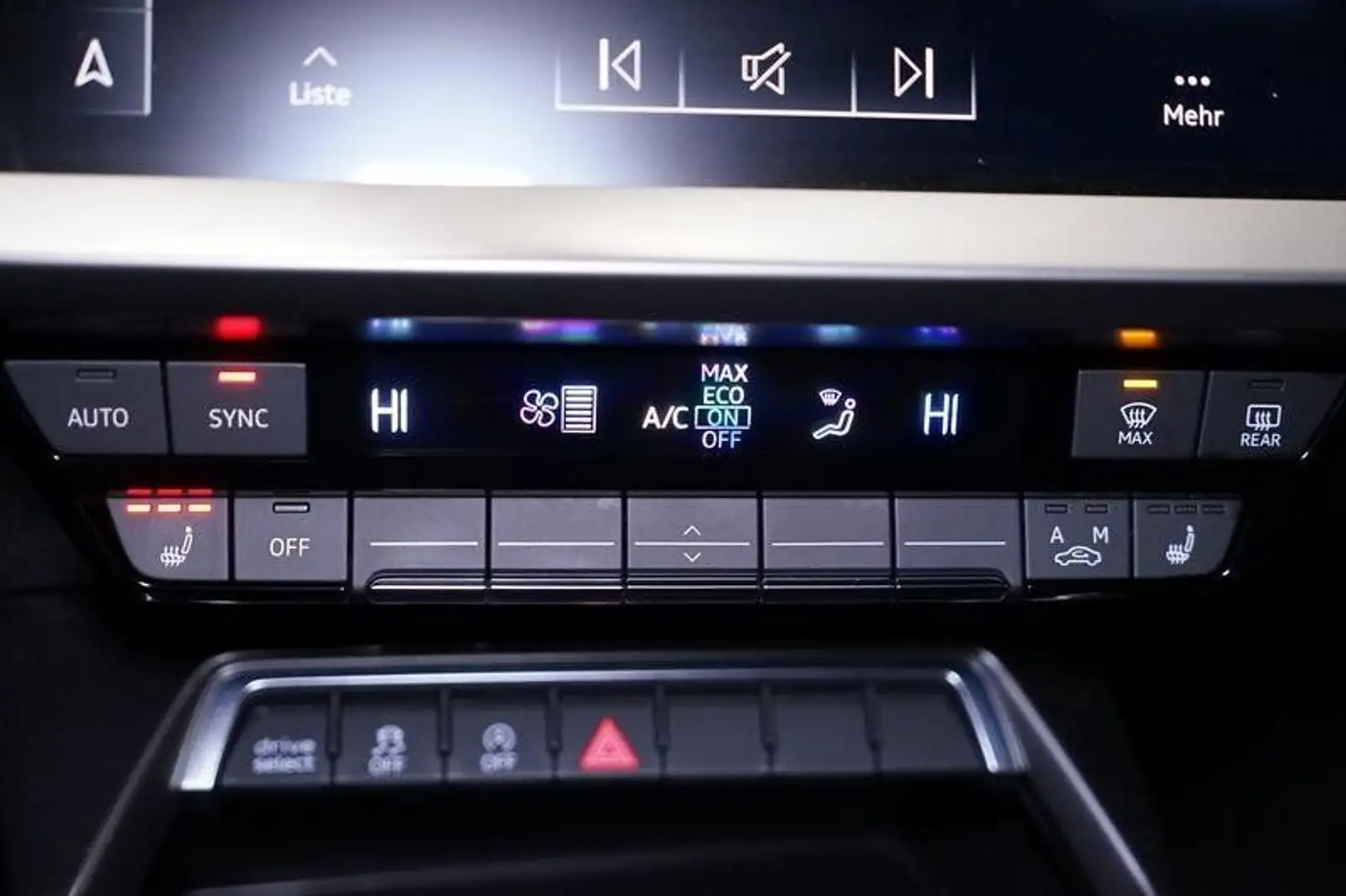 Audi A3 ACC/AUT/KeyLess/LED/Navi/SHZ/Virtual/Hifi/PDC Schwarz - 1