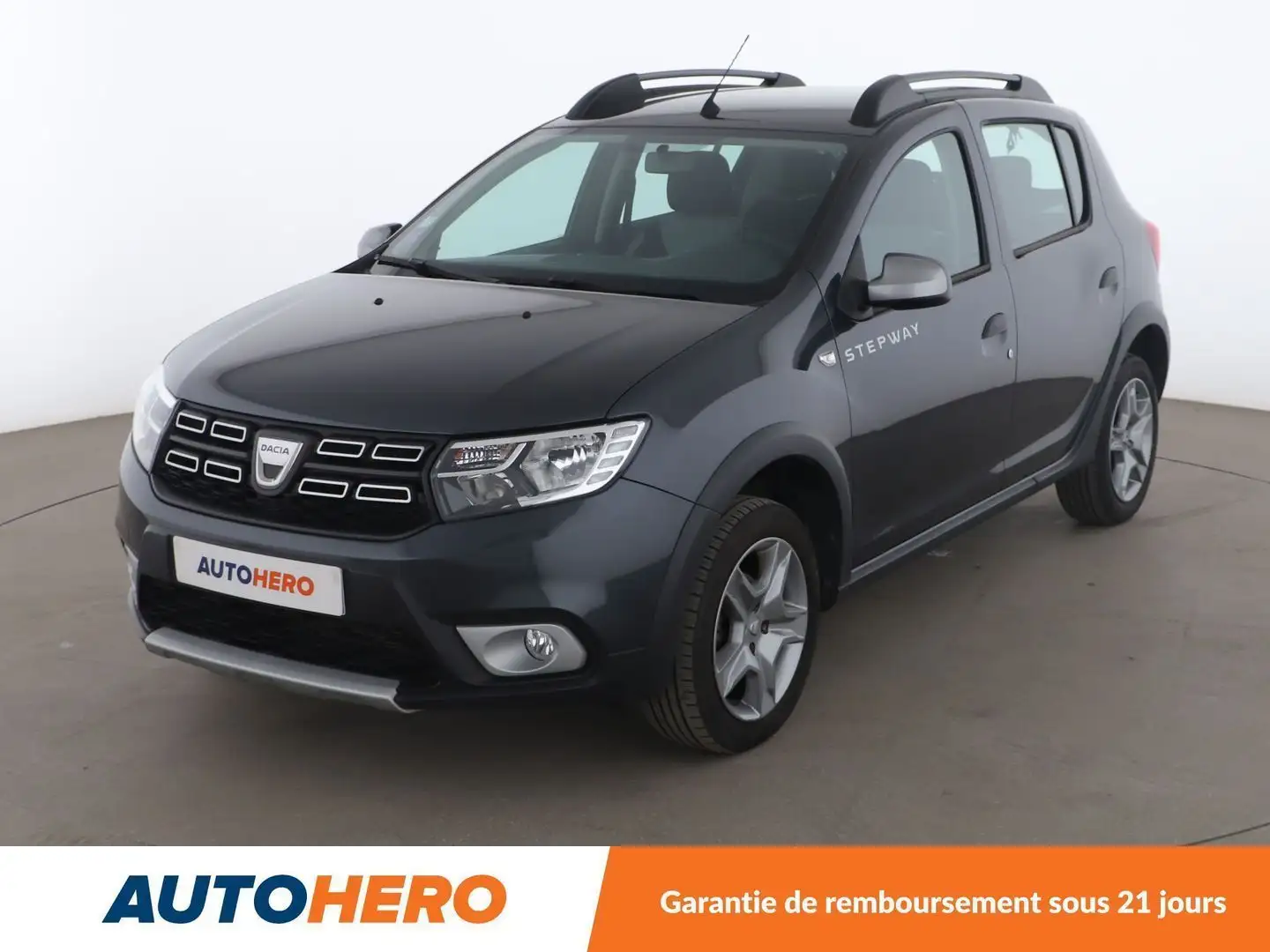 Dacia Sandero Stepway 1.0 SCe Urban Gris - 1