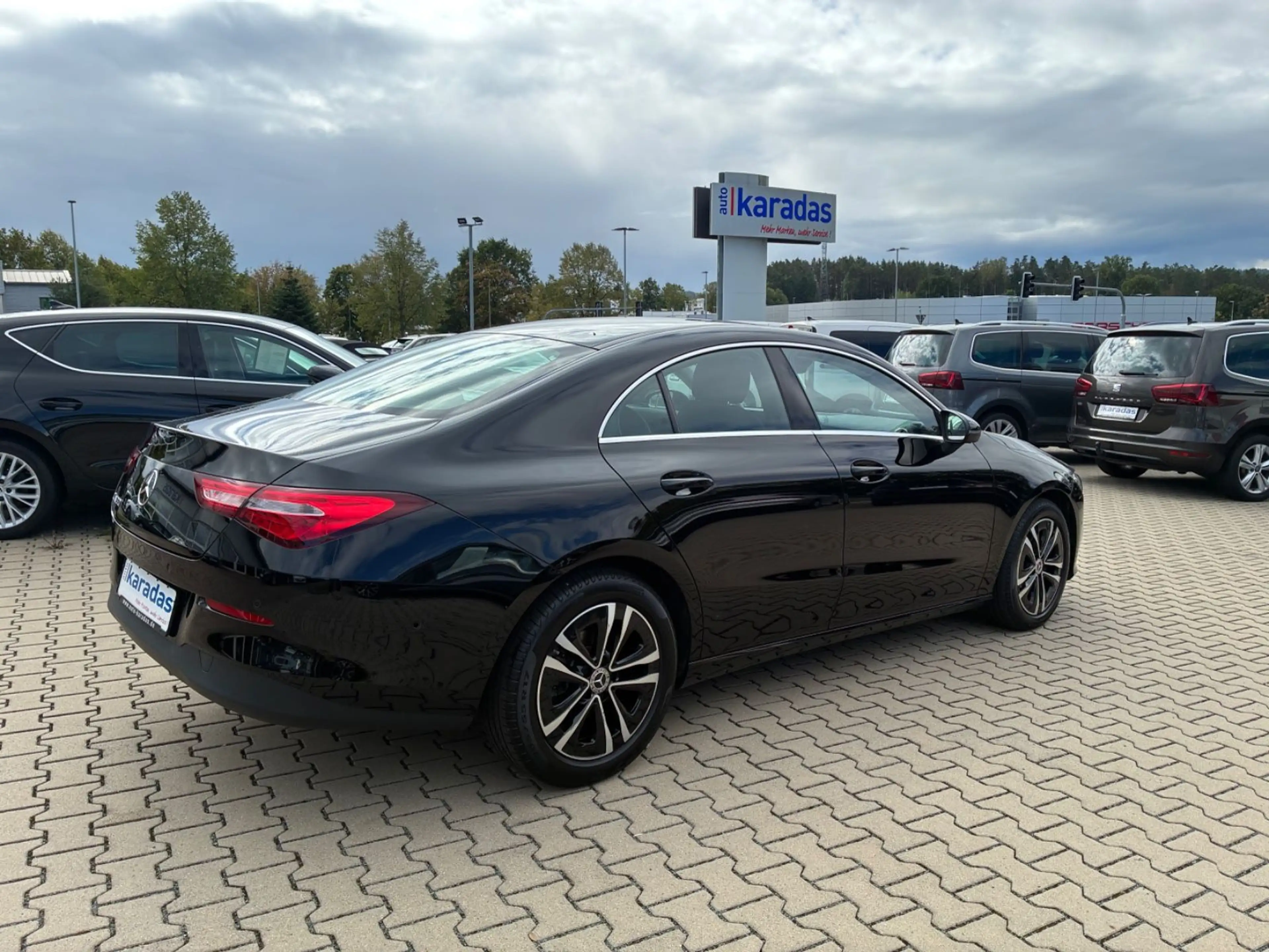 Mercedes-Benz CLA 180 Lim AUT/NAV/LED/Teilleder — photo 6