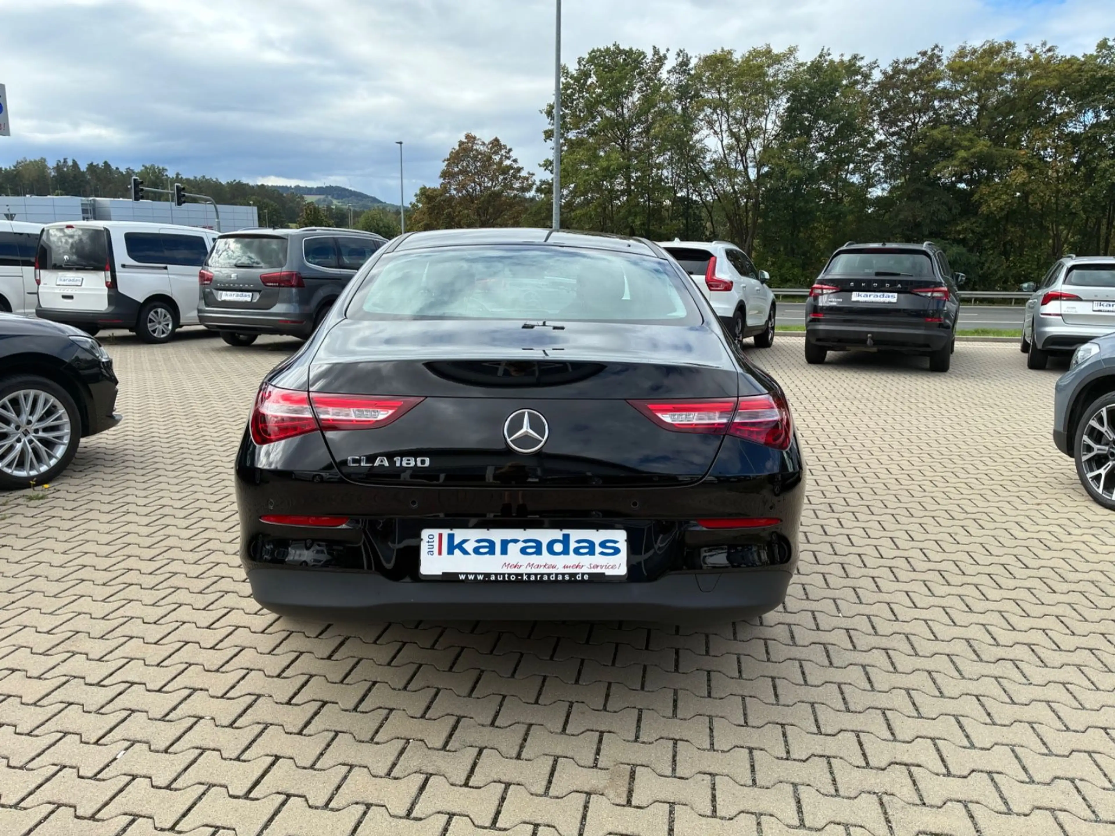 Mercedes-Benz CLA 180 Lim AUT/NAV/LED/Teilleder — photo 7