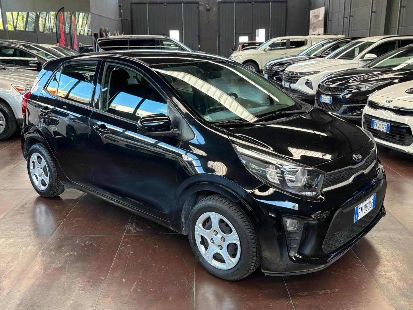 Kia Picanto 1.0 12V 5 porte Active Nero - 1