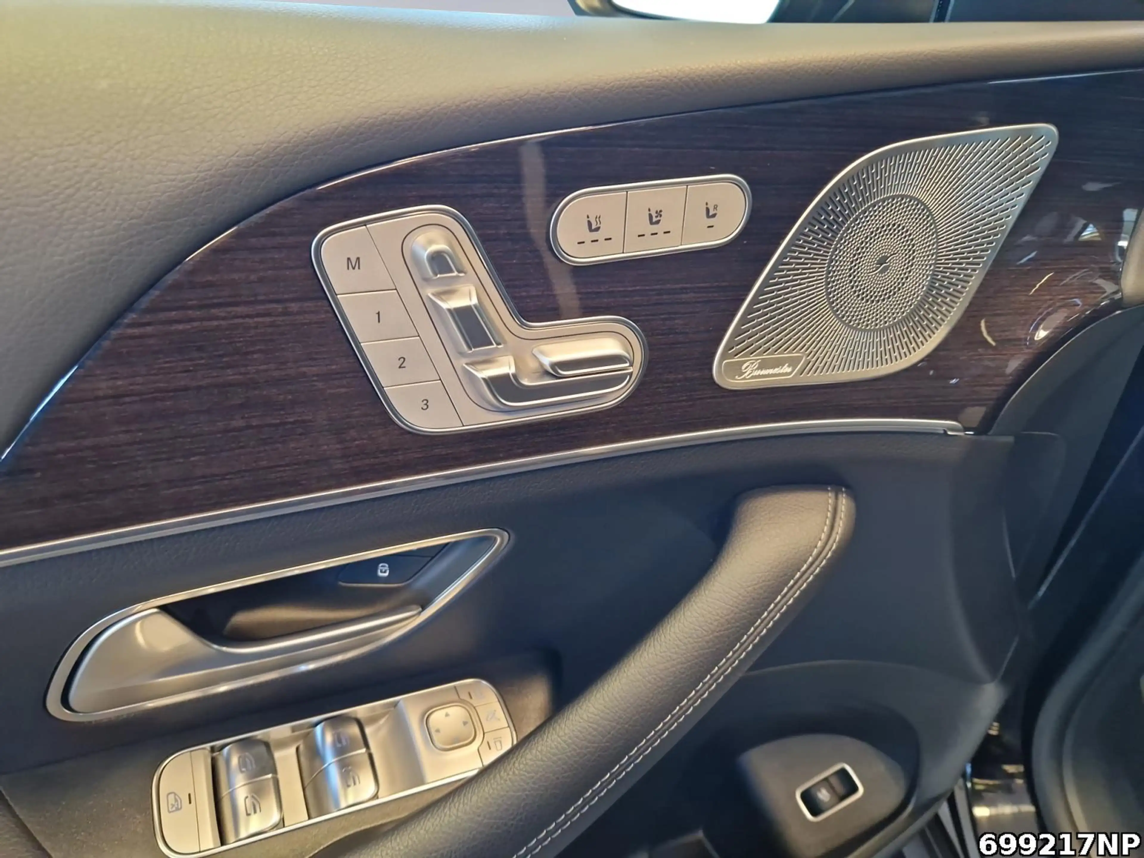 Mercedes-Benz GLS 350 d 4M 7-Sitze Airmatic Pano AHK Burmester — photo 14