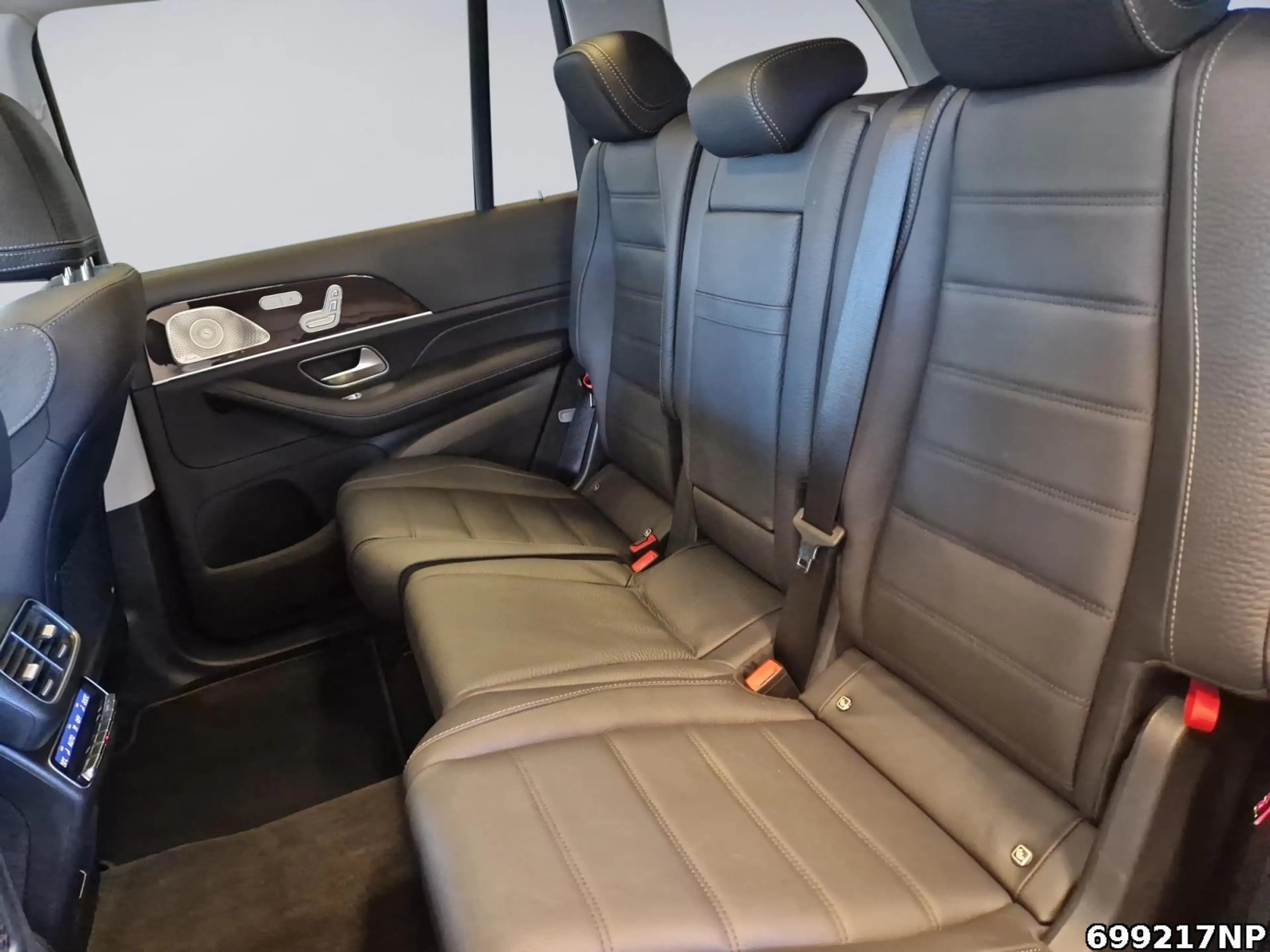 Mercedes-Benz GLS 350 d 4M 7-Sitze Airmatic Pano AHK Burmester — photo 11
