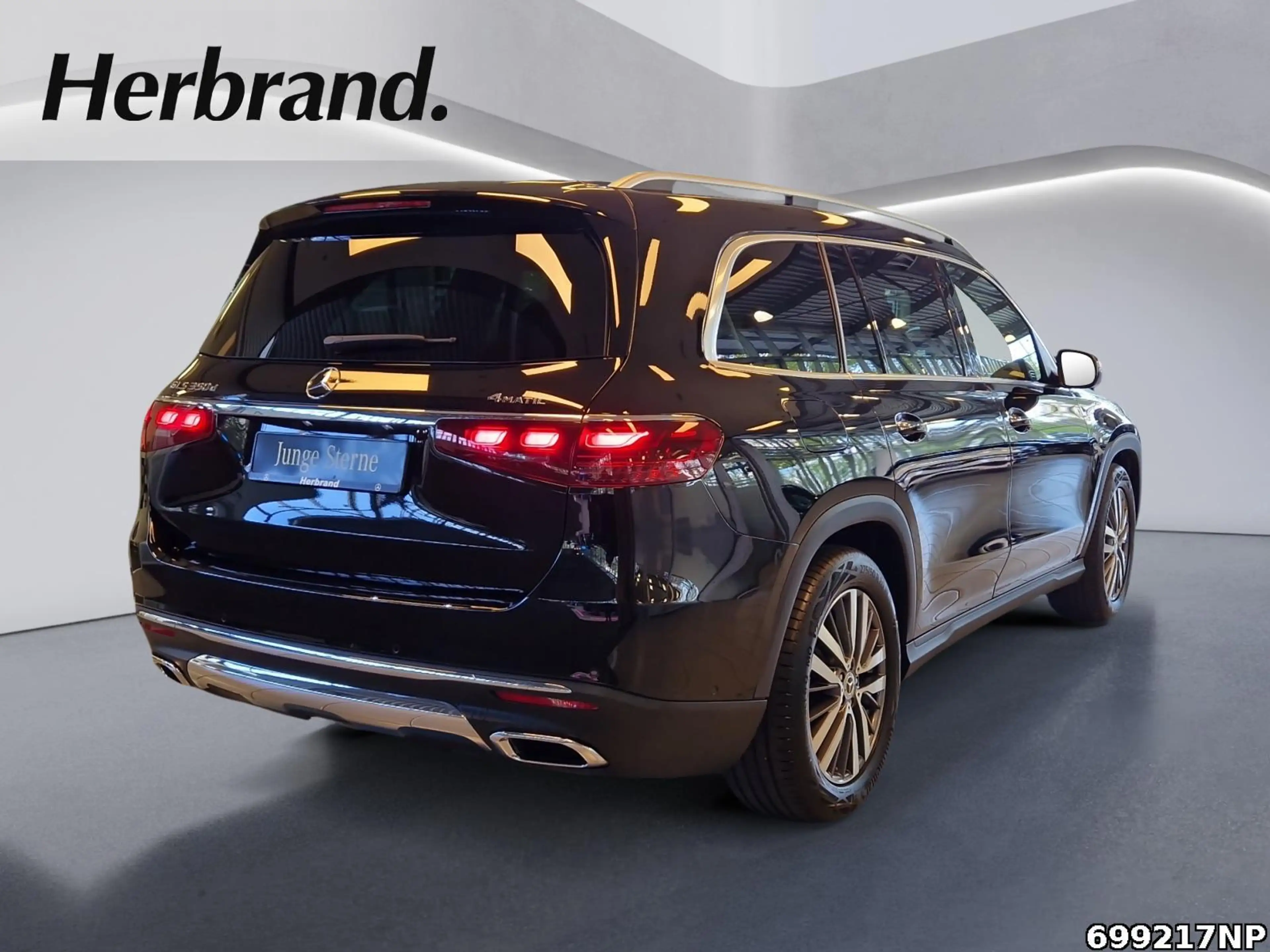 Mercedes-Benz GLS 350 d 4M 7-Sitze Airmatic Pano AHK Burmester — photo 3