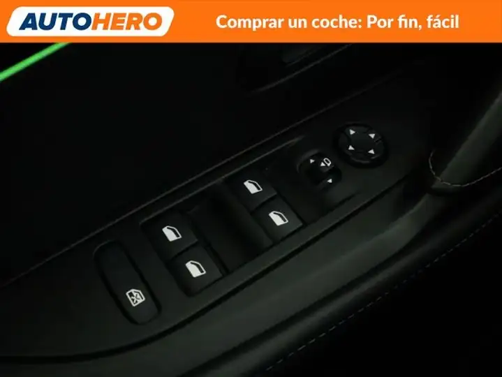 Peugeot 208 2020, foto 35