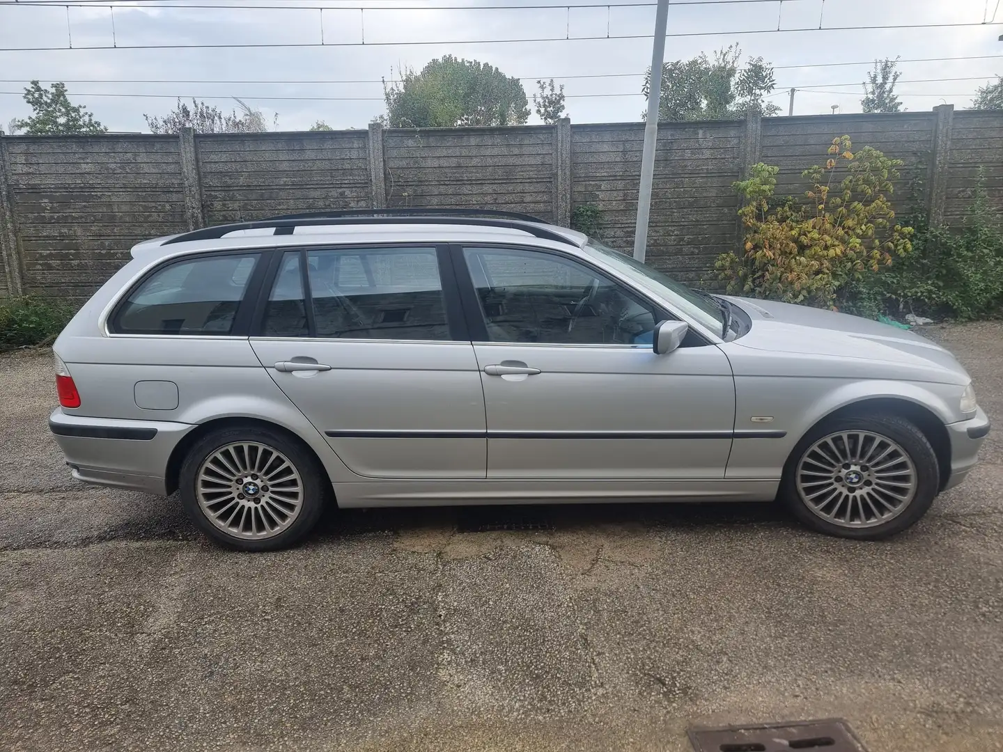 BMW 330 330d Touring Grigio - 2
