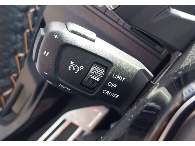 Peugeot 5008 1.2 puretech 131 GT-LINE EAT8 — photo 12