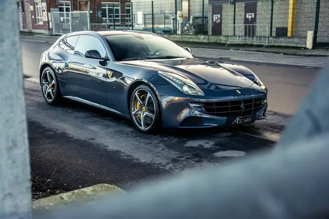 Ferrari FF ***FF / CERAMIC / UNIQUE COLOR : BLUE CANGIANTO***