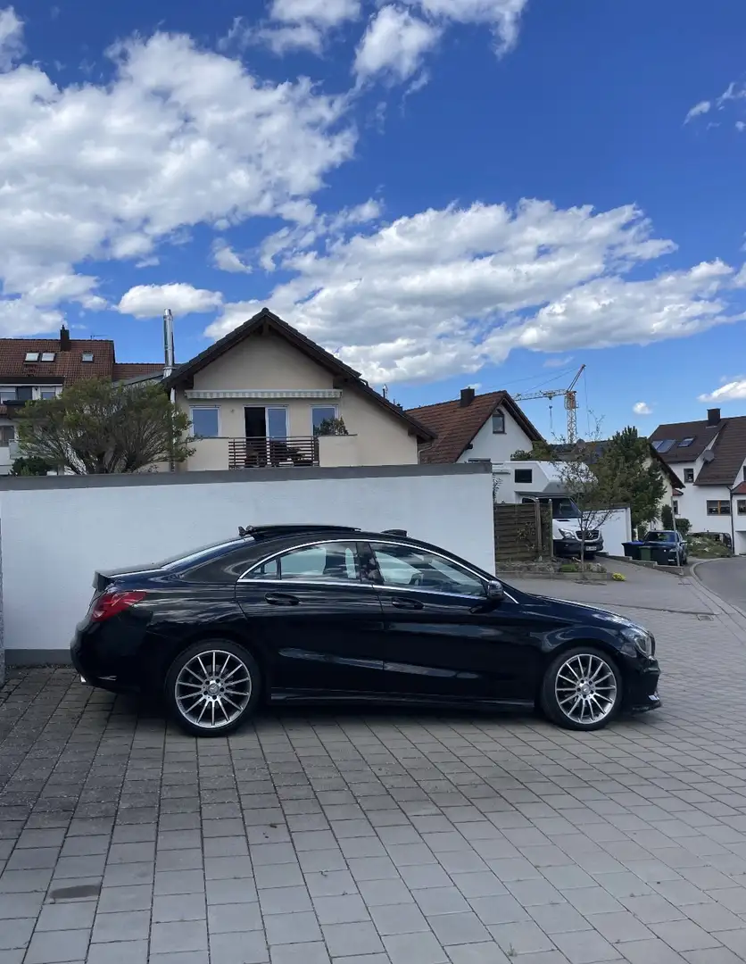 Mercedes-Benz CLA 180 AMG Line Чёрный - 1