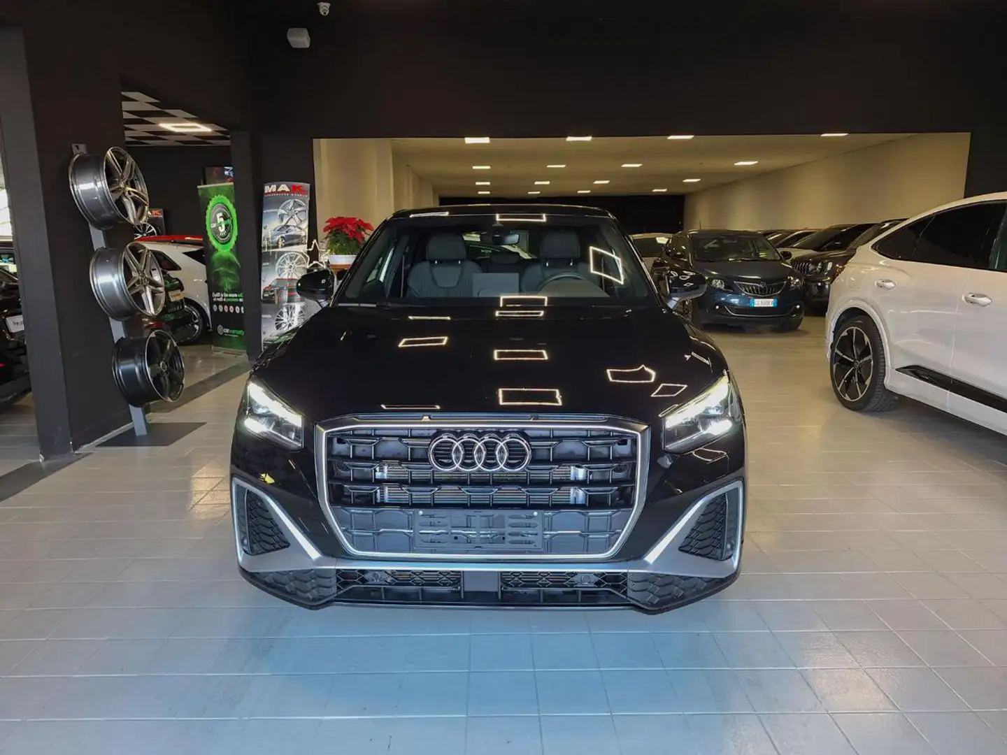 Audi Q2 35 TDI S tronic S line Edition Nero - 2