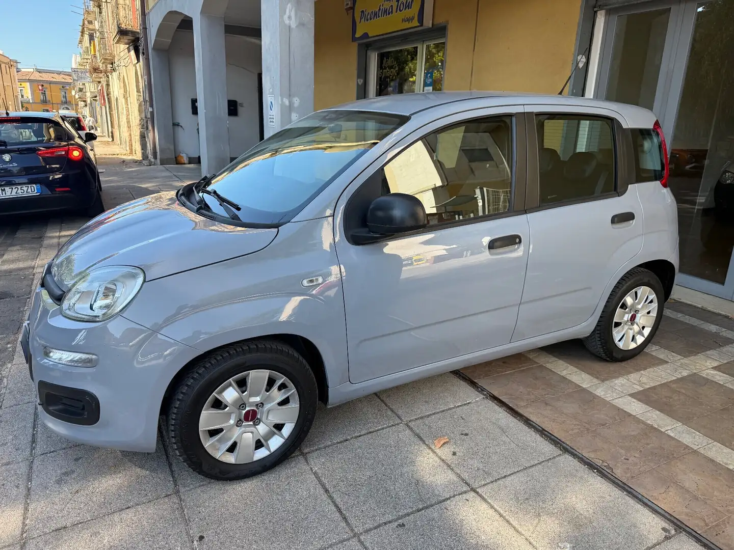 Fiat Panda Panda 2019 - 1.2 bz. 69cv Lounge Gris - 2