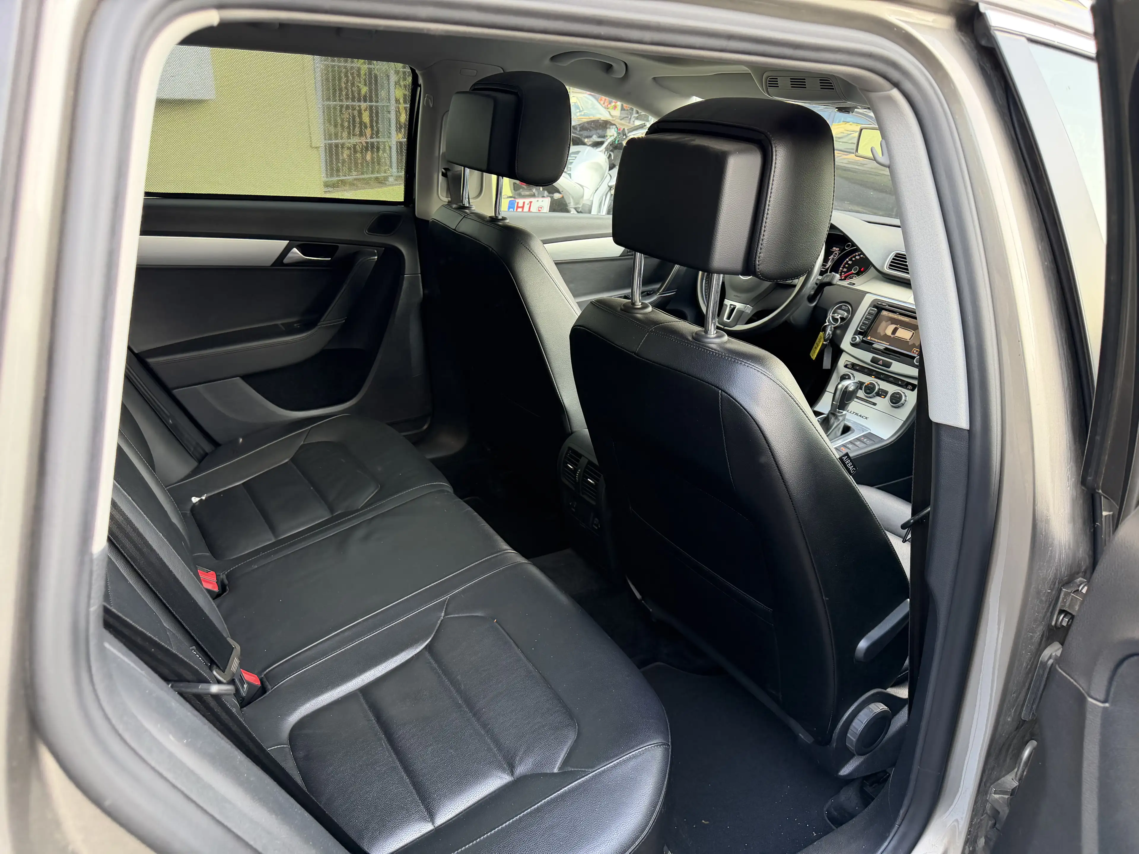 Volkswagen Passat Alltrack Basis BMT 4Motion — photo 8