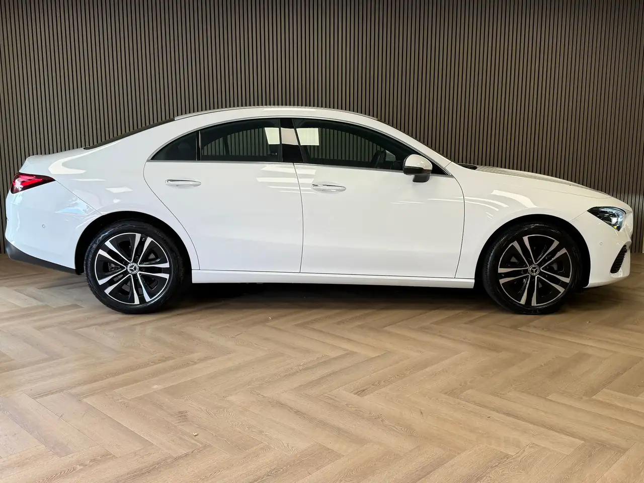 Mercedes-Benz CLA Star Edition Luxury Line NAVI LED CLIMATE CRUI, миниатюра 7