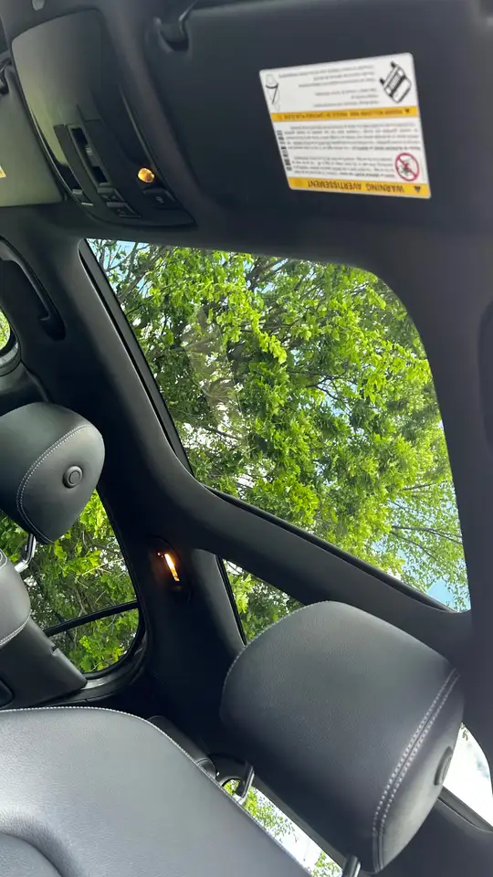 Mercedes-Benz GLA снимка Mercedes-Benz GLA