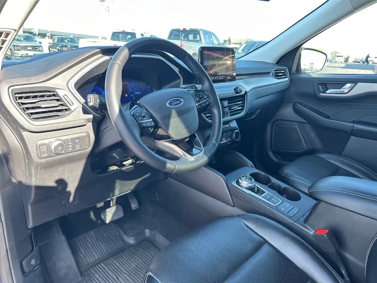 Ford Escape снимка Ford Escape