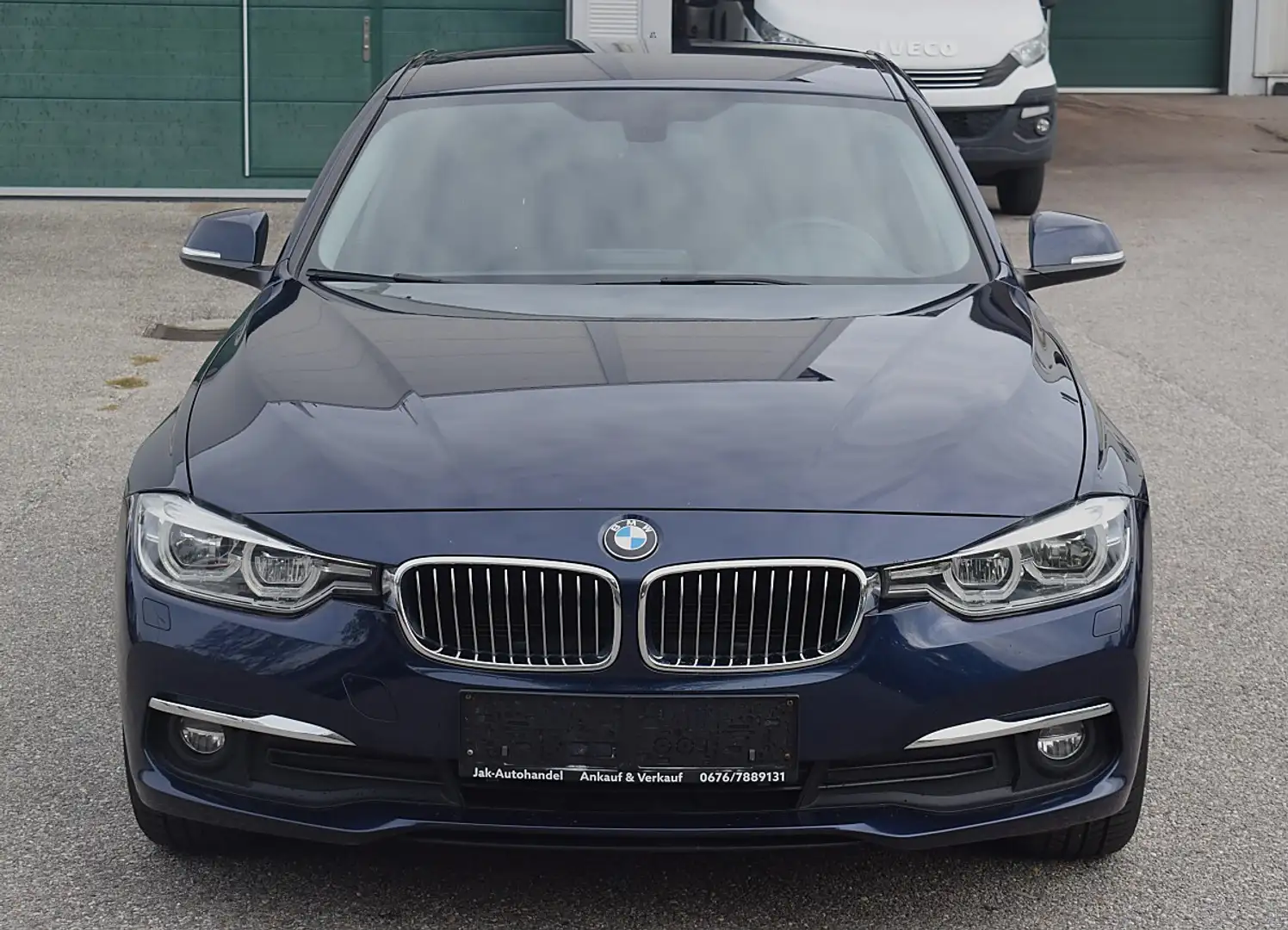 BMW 320 d Advantage Blau - 2