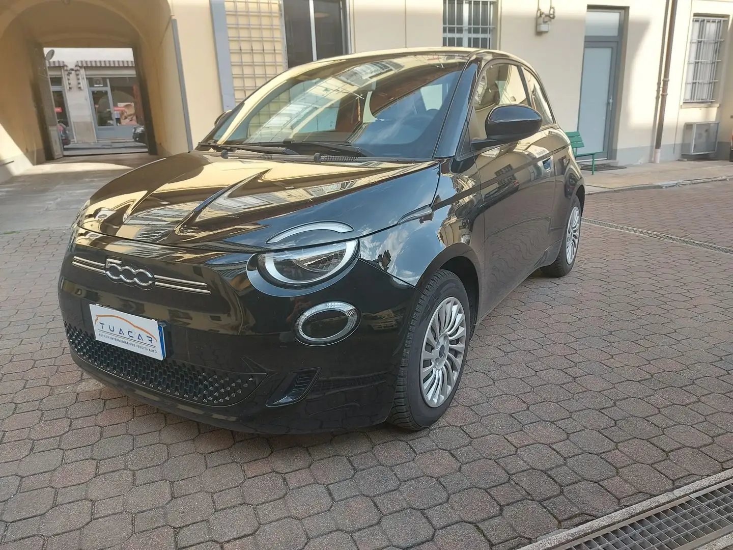 Fiat 500e Action 500-e 70 KW Černá - 2