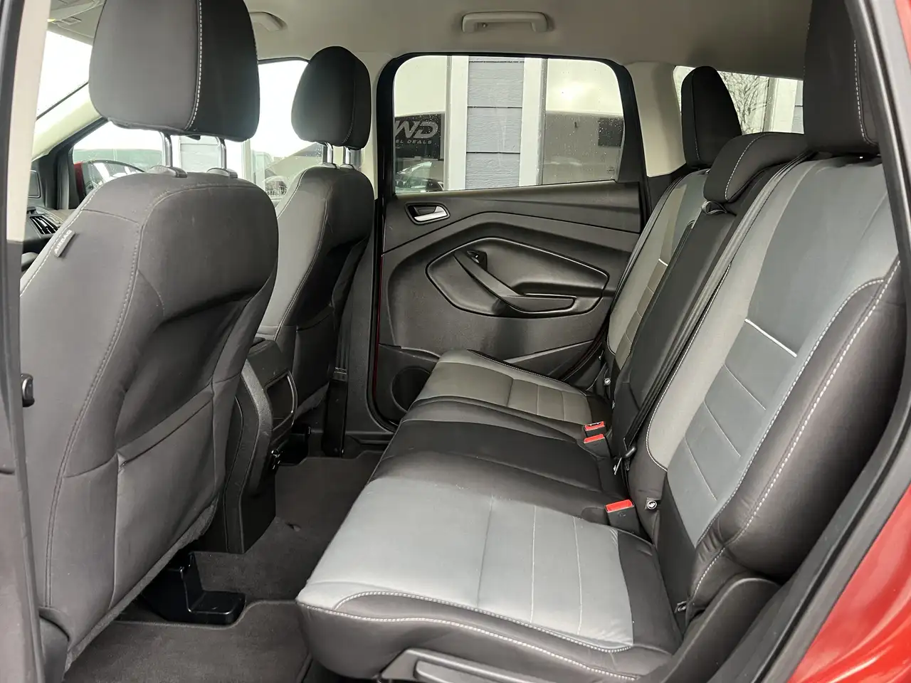 Ford Escape снимка Ford Escape