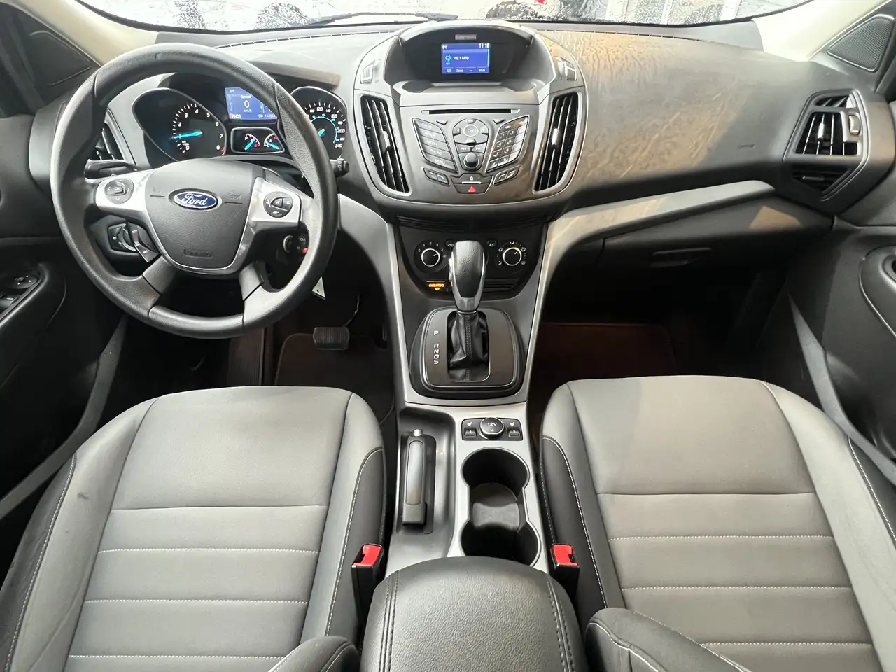 Ford Escape снимка Ford Escape