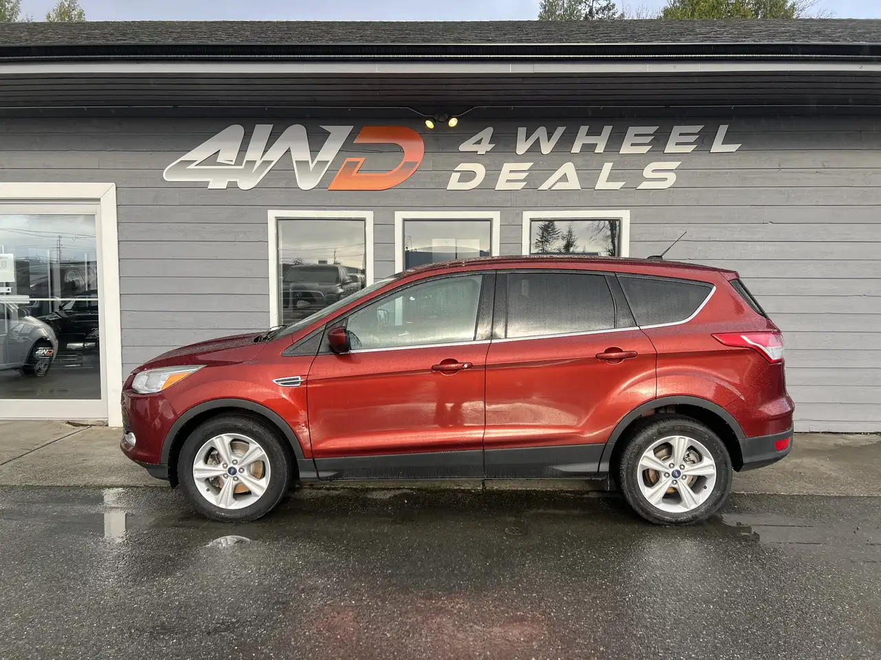 Ford Escape снимка Ford Escape