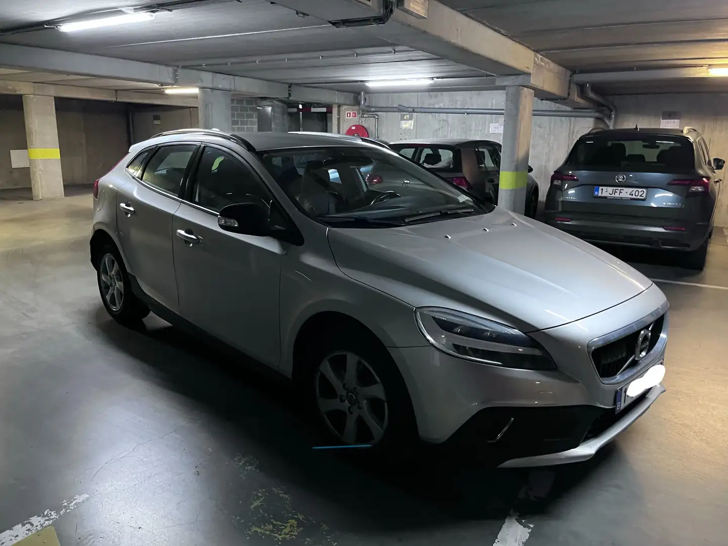 Volvo V40 Cross Country 2.0 D2 Momentum Geartronic - 1