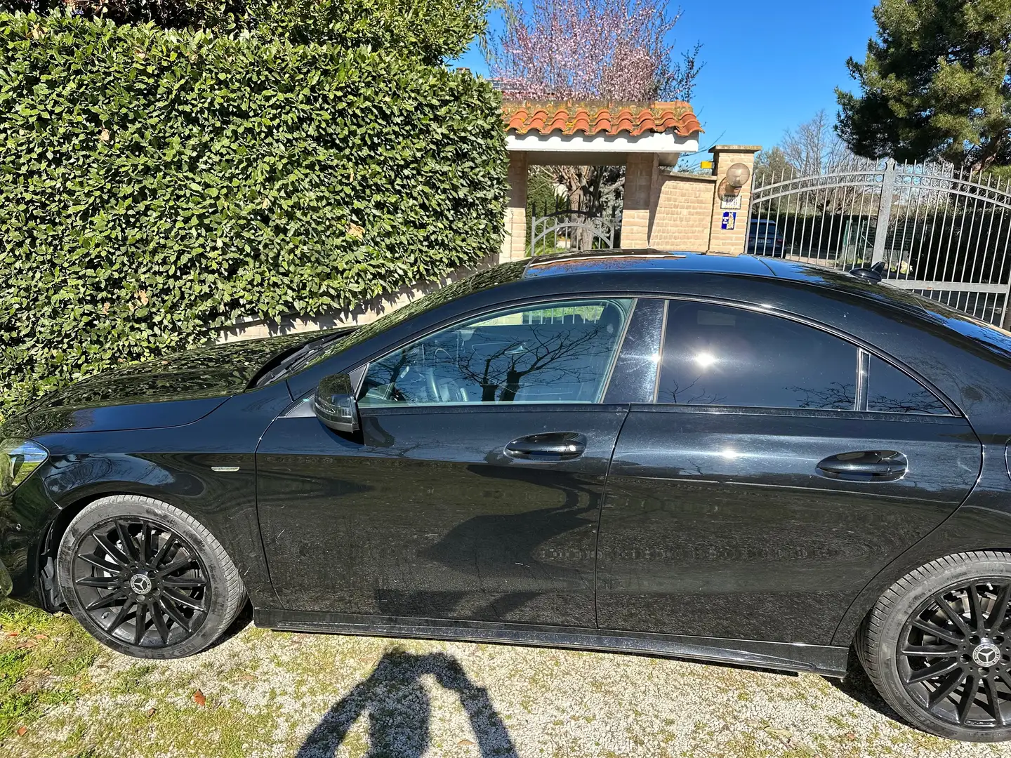 Mercedes-Benz CLA 200 Mercedes CLA 200 d 4MATIC AMG Nero - 1