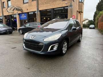 1.6 HDi Pano Clim Navi Prêt à immat CARNET