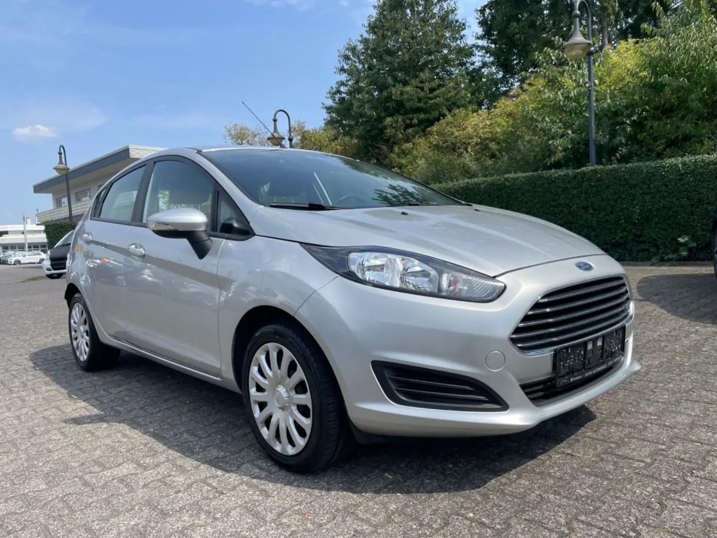 Ford Fiesta Silber - 1