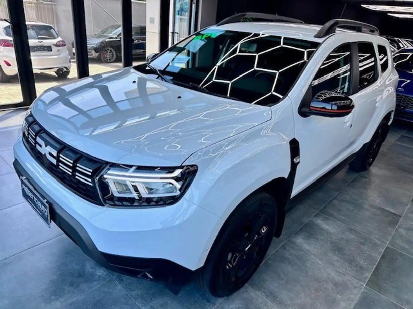 Dacia Duster Duster 1.0 tce Extreme Gpl 4x2 100cv GARAN 07/2026 - 1