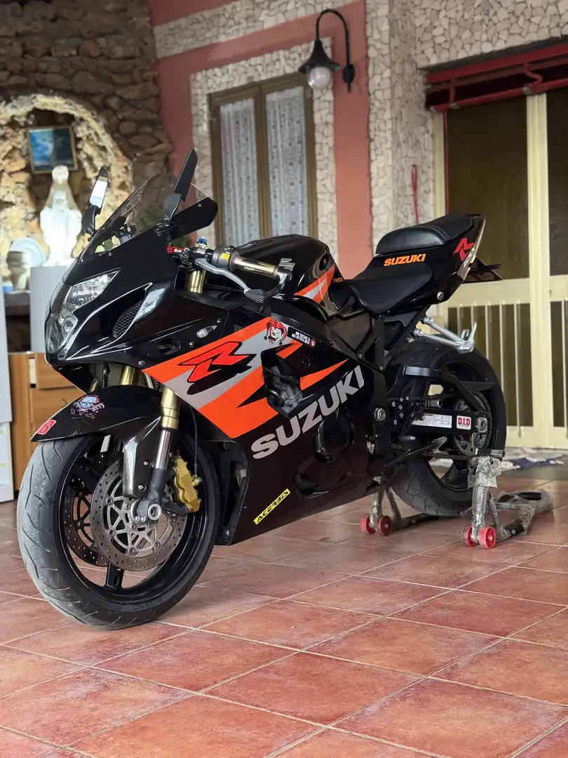 Suzuki GSX-R 600 - 1