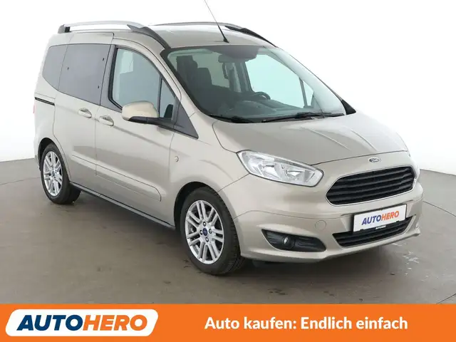 Ford Tourneo Courier view 8