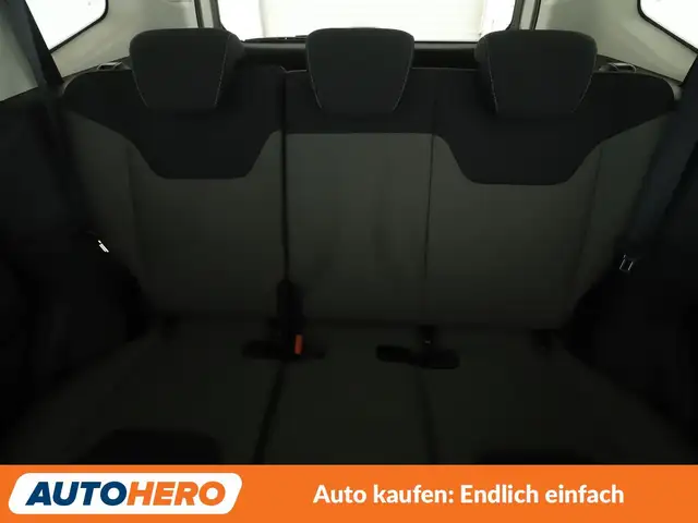 Ford Tourneo Courier view 15
