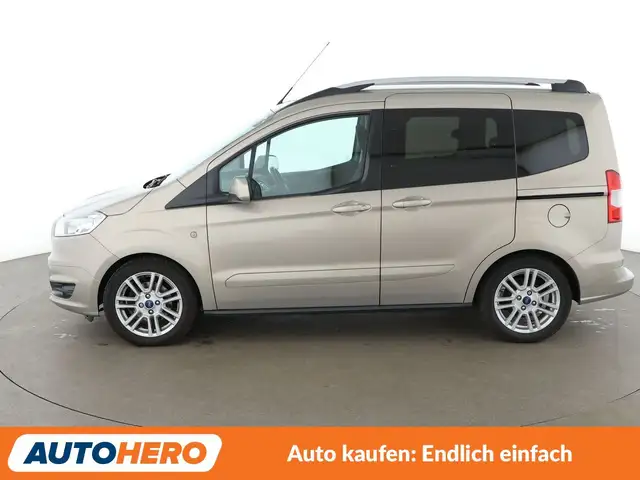 Ford Tourneo Courier view 3