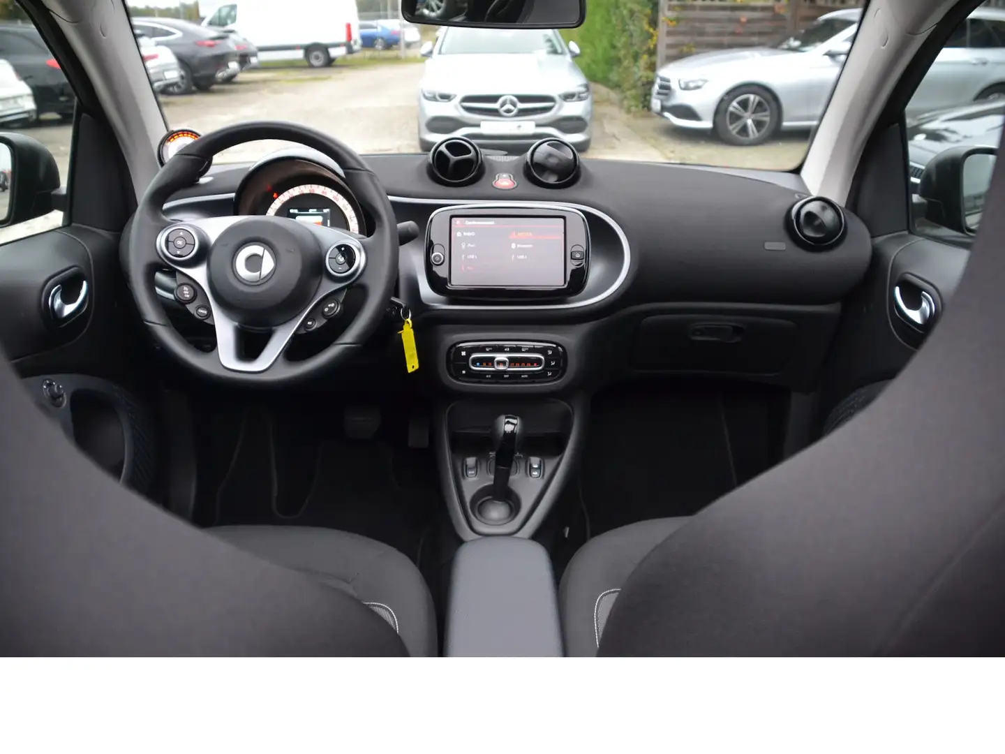 smart forTwo EQ Cabrio Exclusive (22 KW-L LED Shz Lade Schwarz - 2
