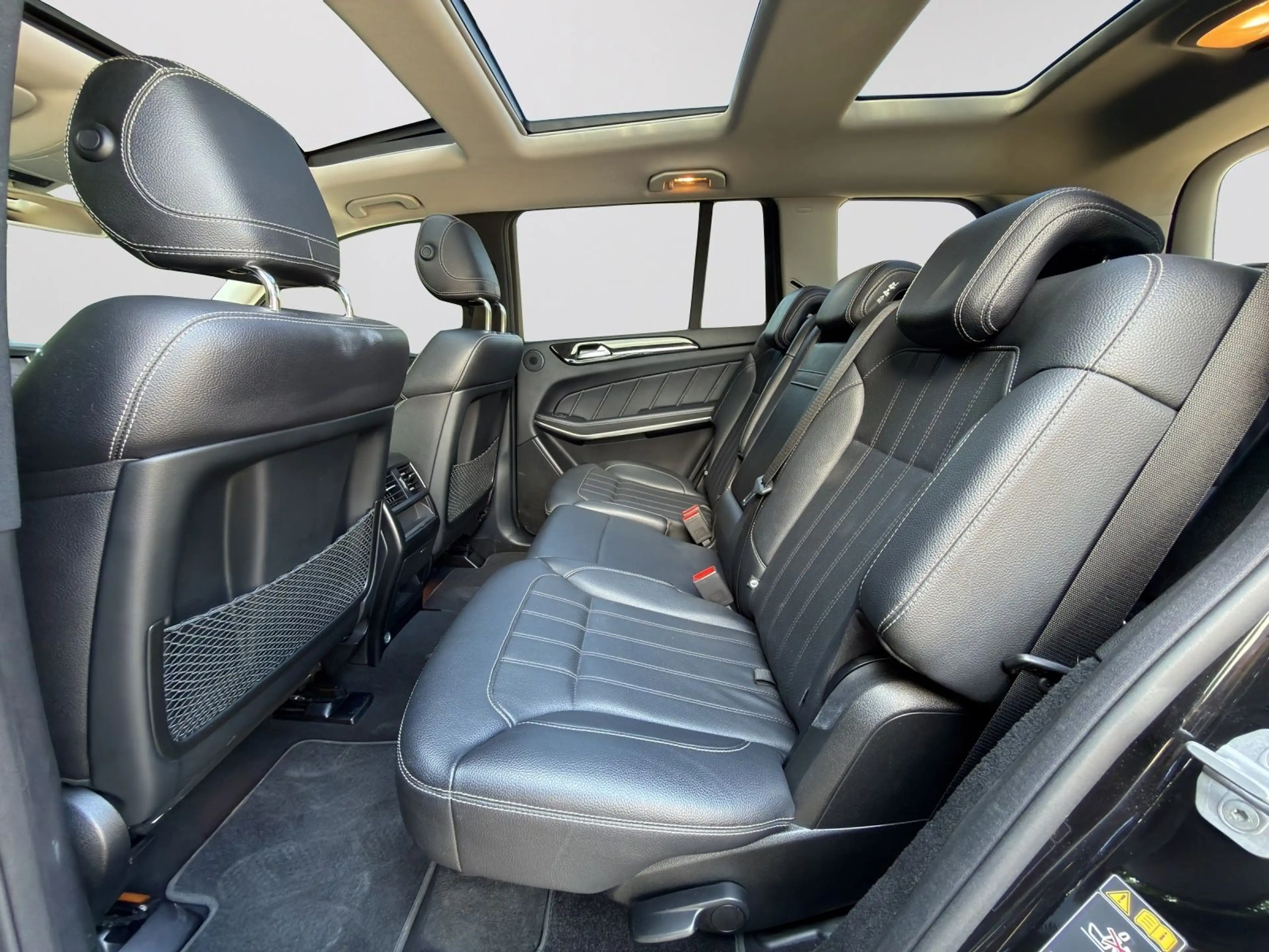 Mercedes-Benz GL 350 BlueTec 4Matic 7 SITZE|AHK|PANO|NAVI|TEMP — photo 9
