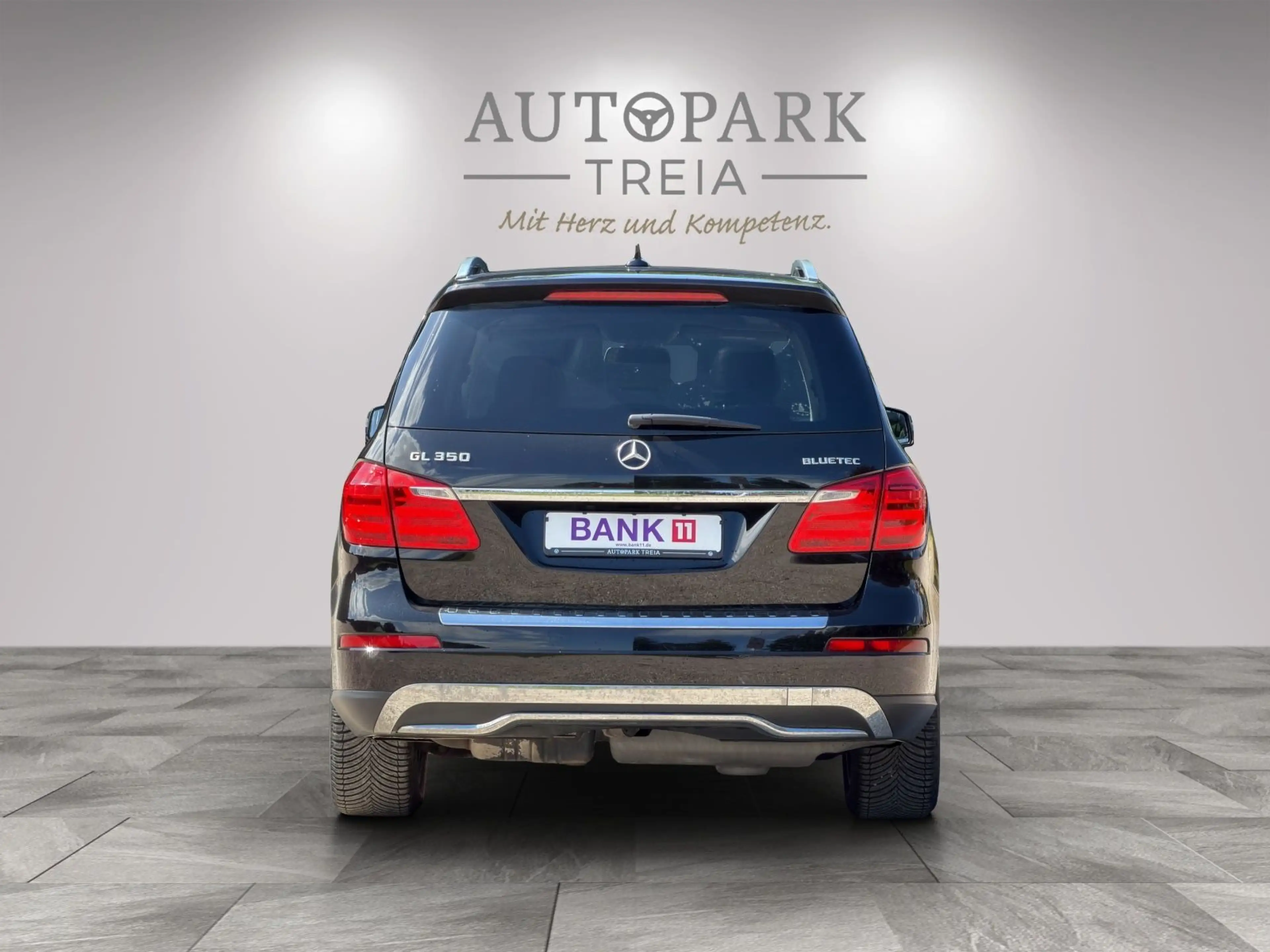 Mercedes-Benz GL 350 BlueTec 4Matic 7 SITZE|AHK|PANO|NAVI|TEMP — photo 13
