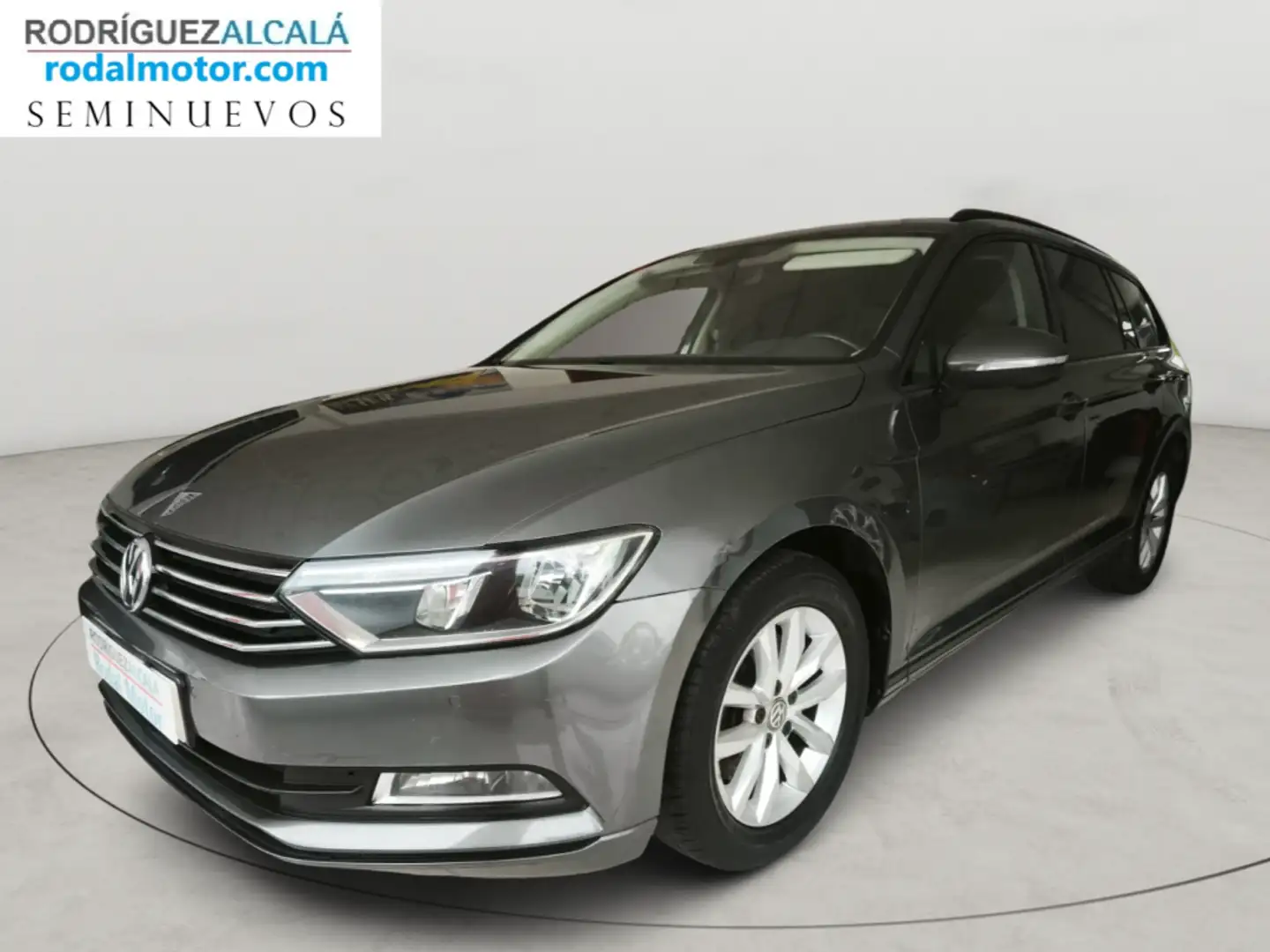 Volkswagen Passat Variant 1.6TDI Bluemotion 88kW Gris - 1
