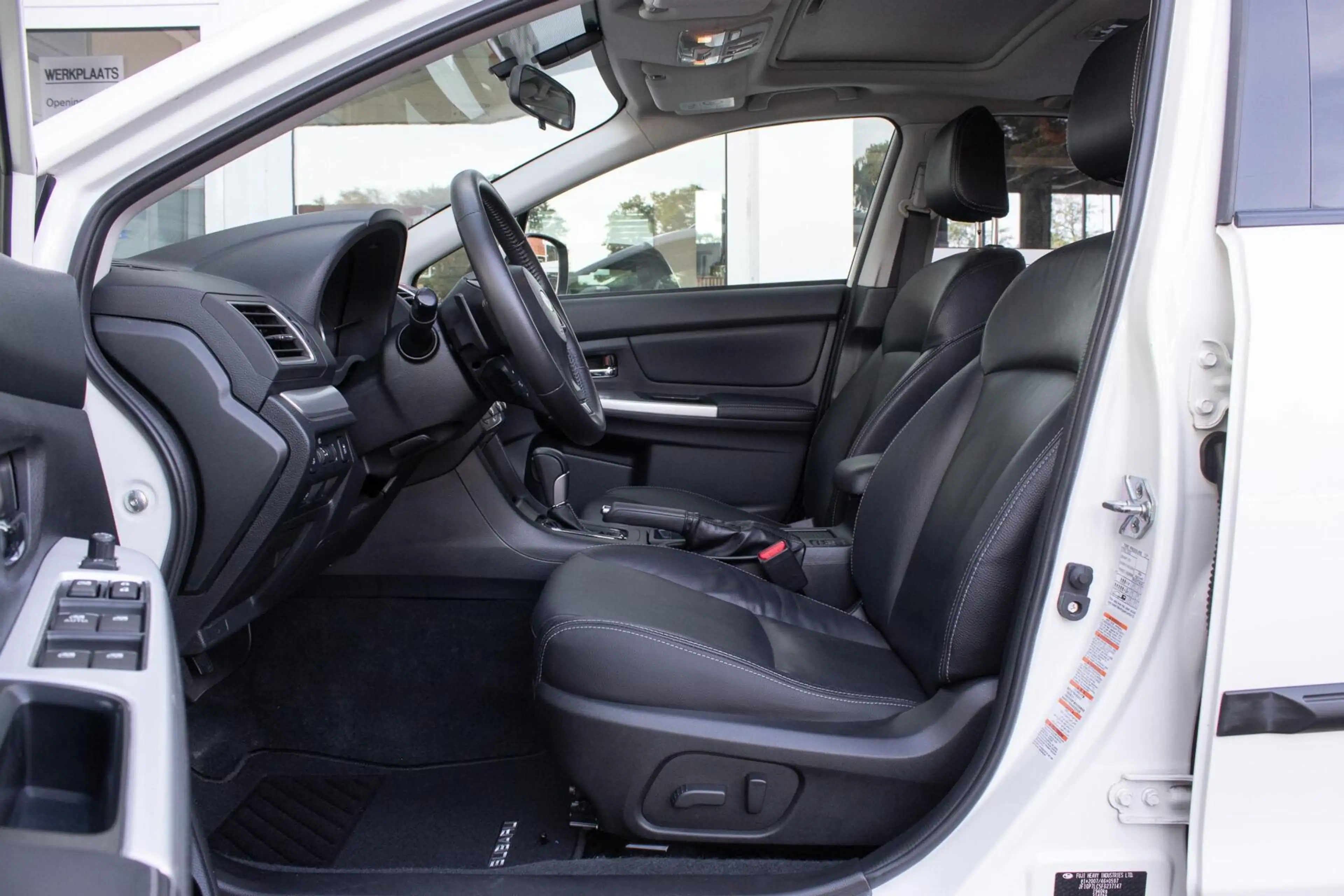 Subaru XV 2.0 CVT Premium | Trekhaak | Navigatie | Lederen b — photo 10
