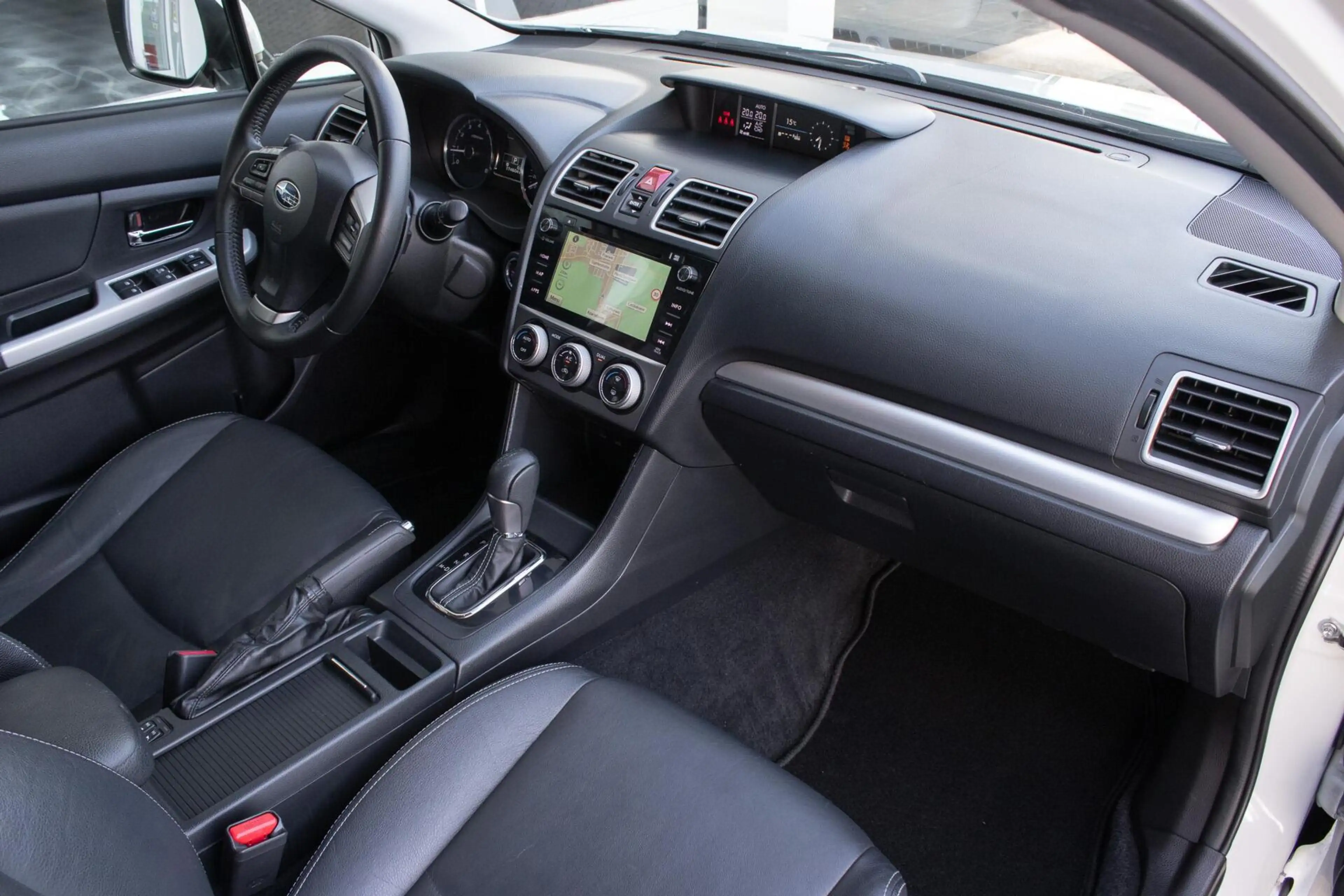 Subaru XV 2.0 CVT Premium | Trekhaak | Navigatie | Lederen b — photo 9