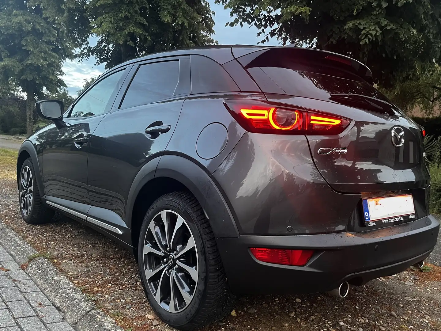 Mazda CX-3 CX-3 SKYACTIV-G 121 FWD Exclusive-Line Grijs - 2