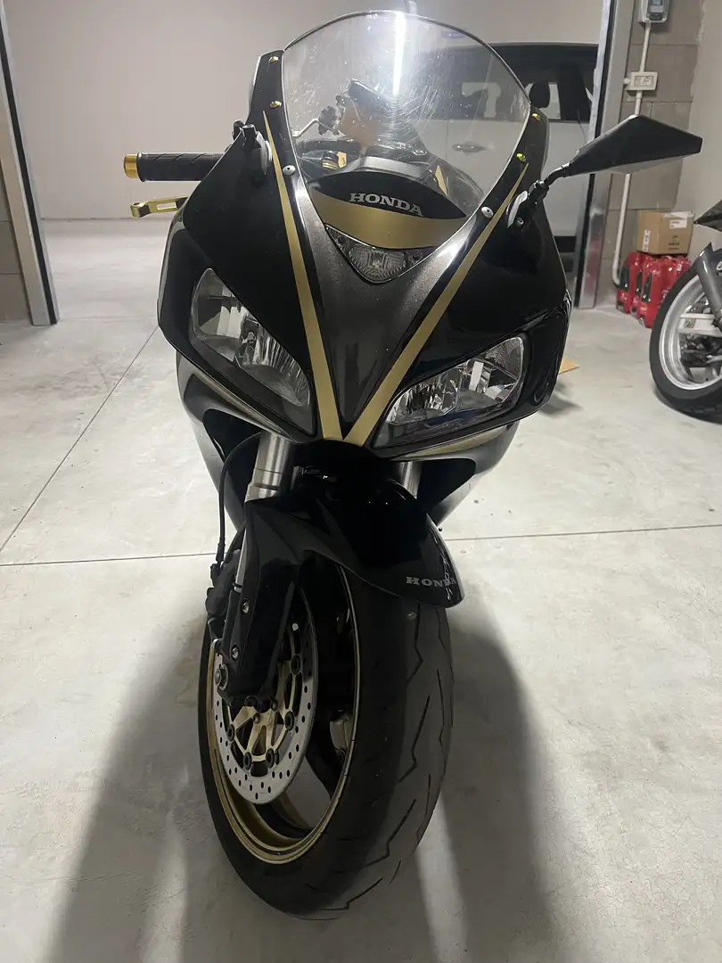 Honda CBR 1000 fireblade RR - 1